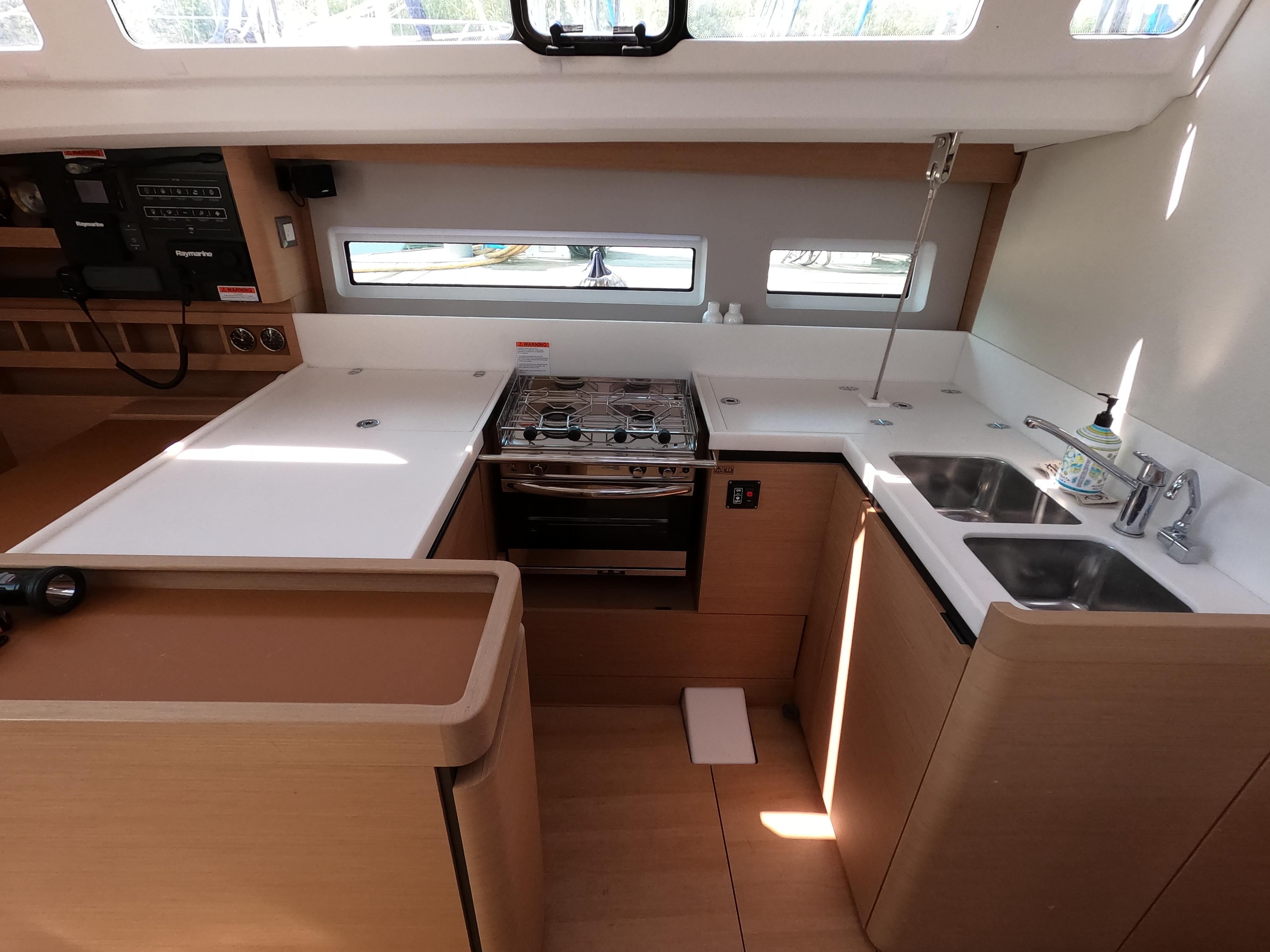 Jeanneau-Sun Odyssey 440 2021-La Sirène GA-US-9762534 | Thumbnail