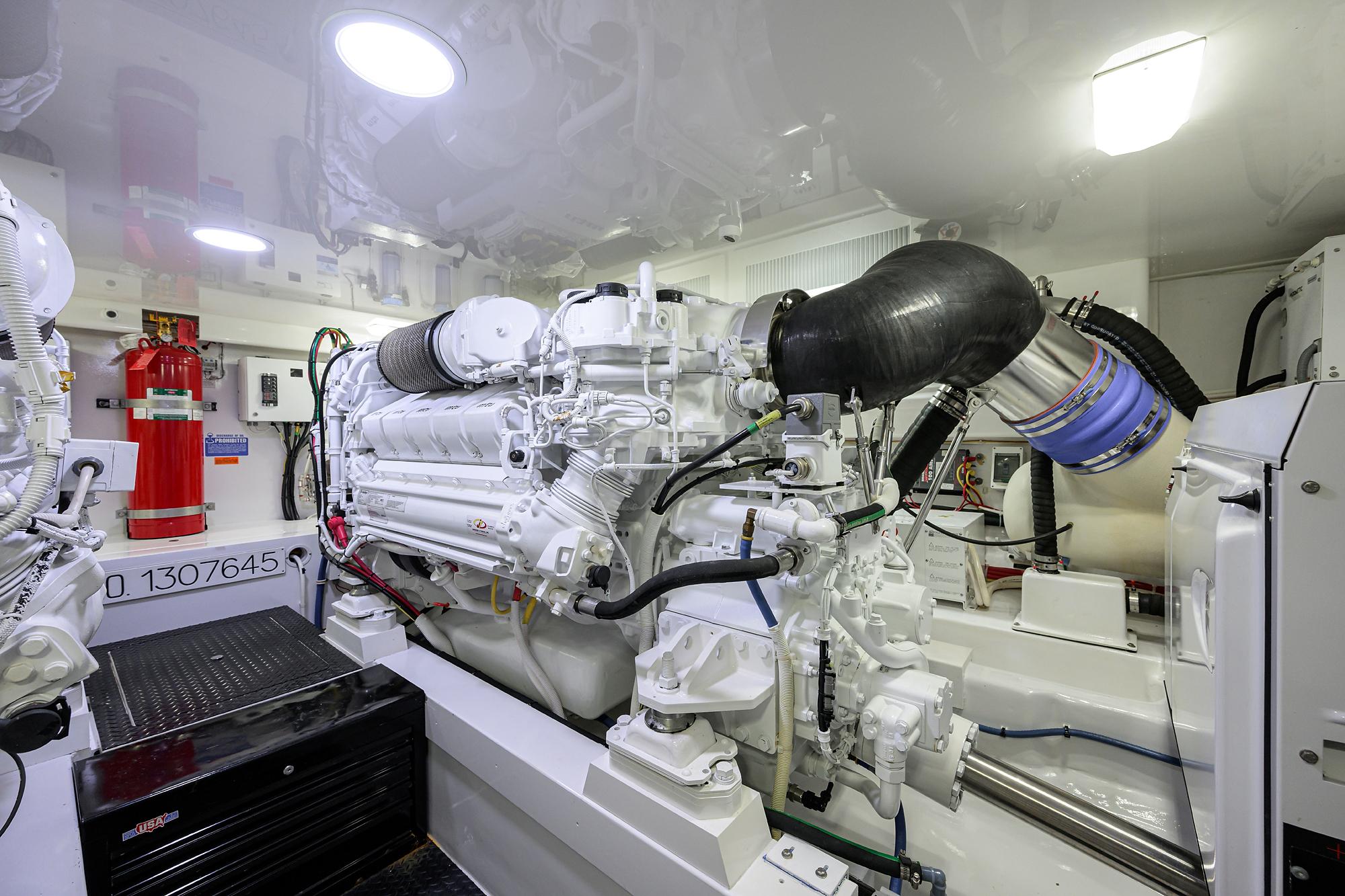 Viking 58 GRAY GHOST - Engine Room