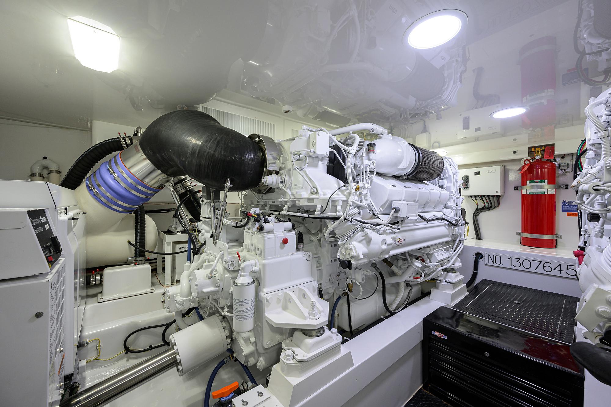 Viking 58 GRAY GHOST - Engine Room