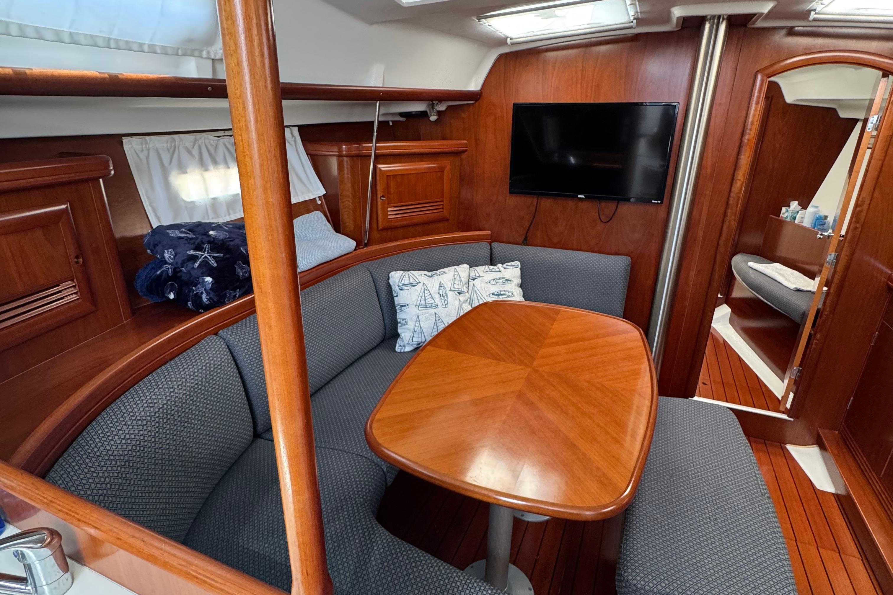 Yacht Photos Pics