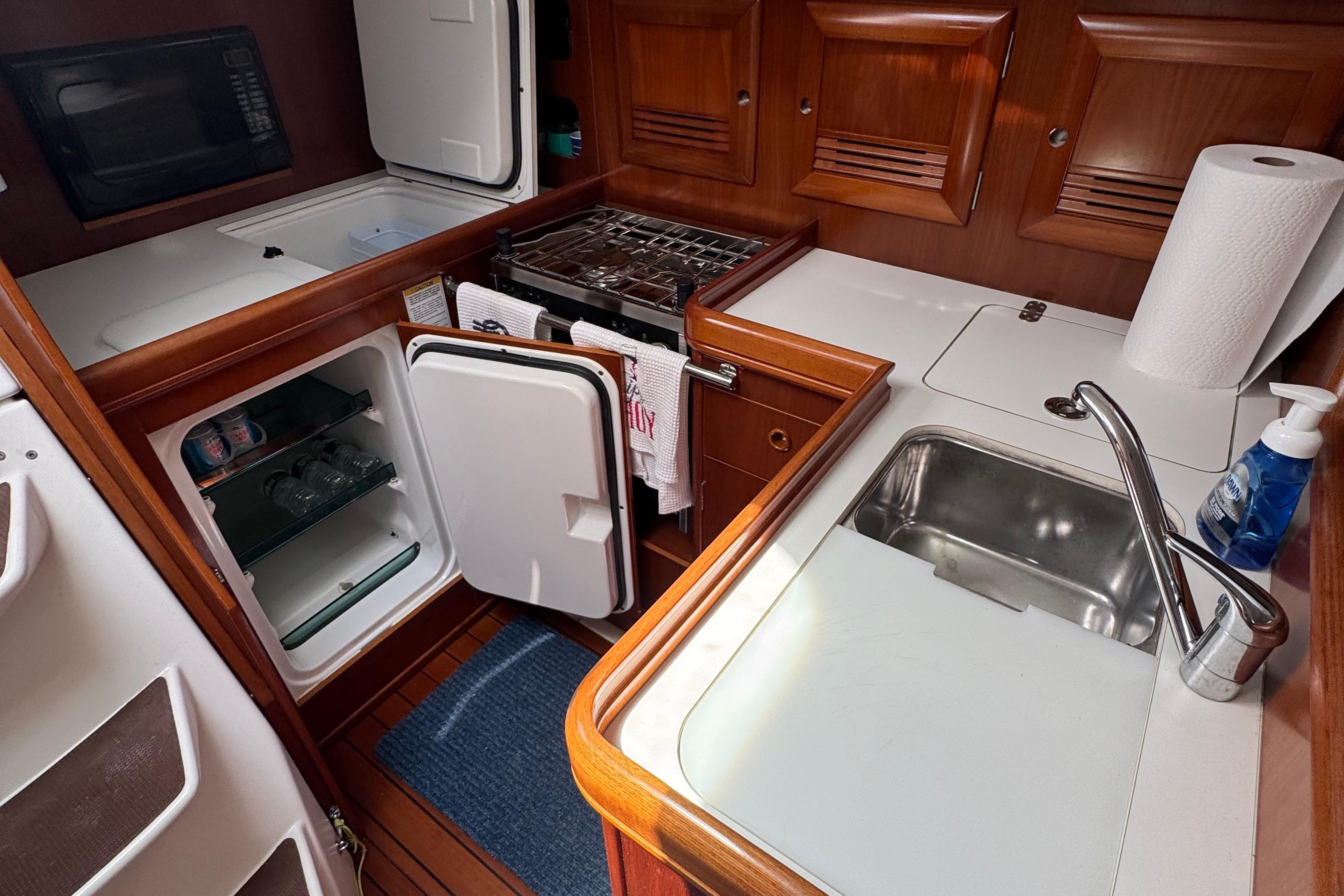 Yacht Photos Pics