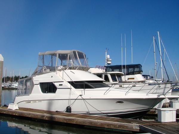 1999 Silverton 351 Sedan Cruiser