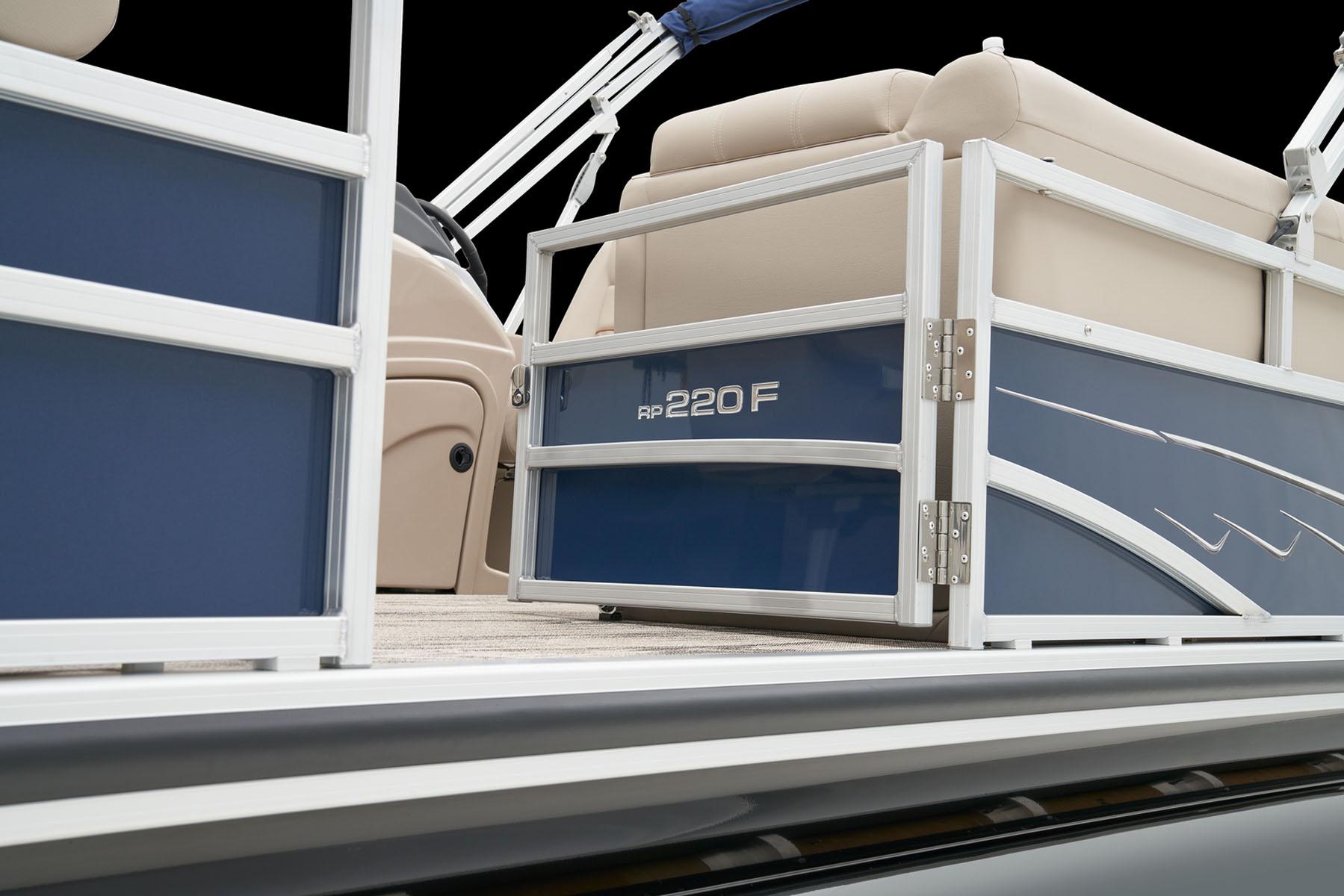 2025 Ranger Reata 220F Gallery