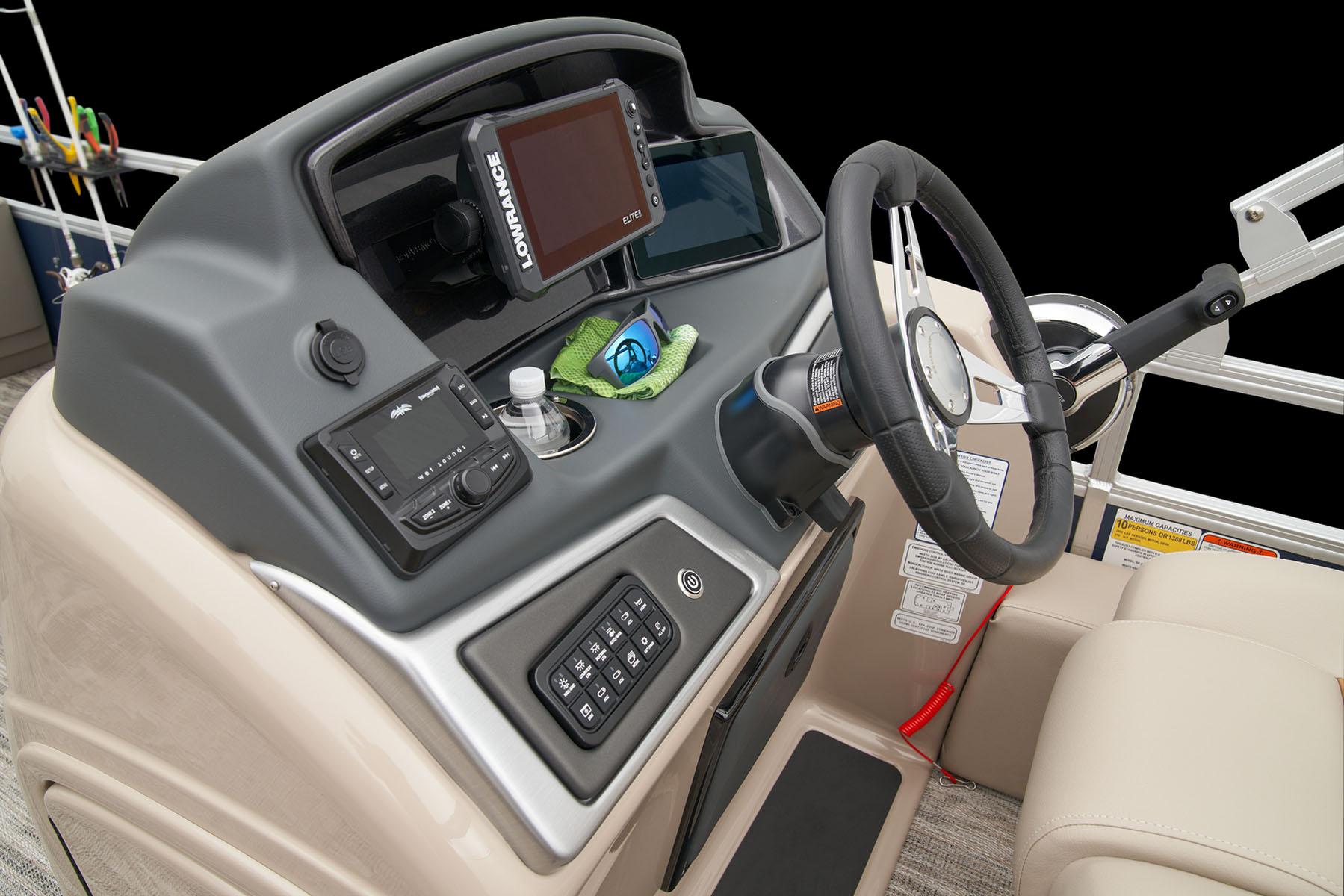 2025 Ranger Reata 220F Gallery