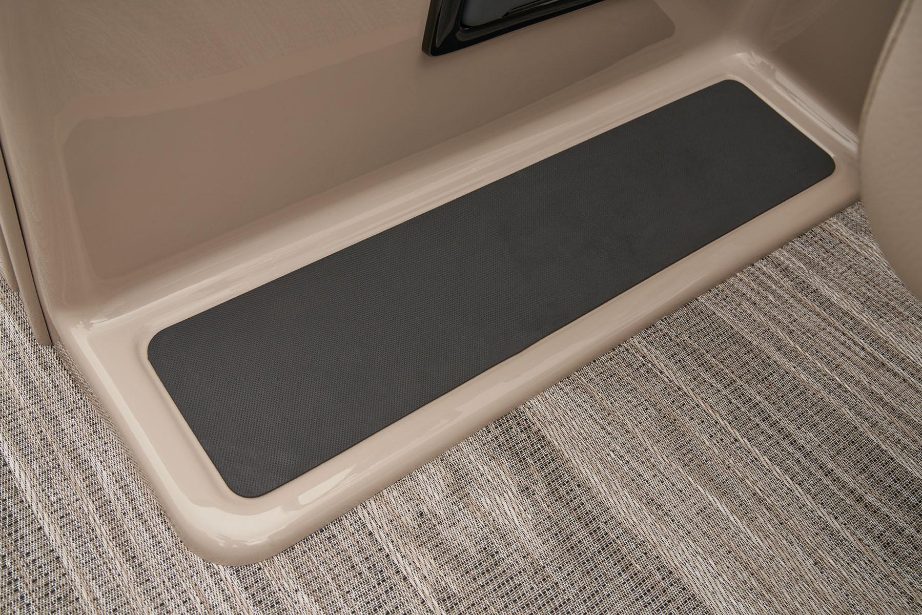 2025 Ranger Reata 220F Gallery