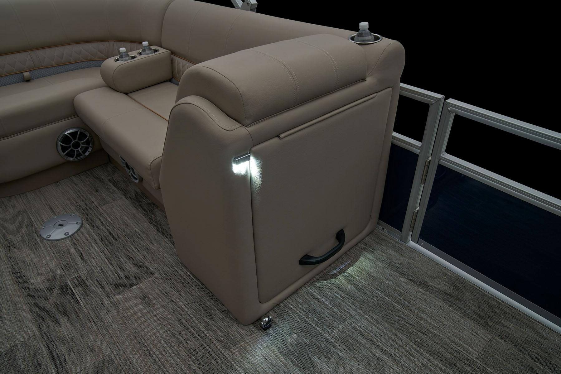 2025 Ranger Reata 220F Gallery