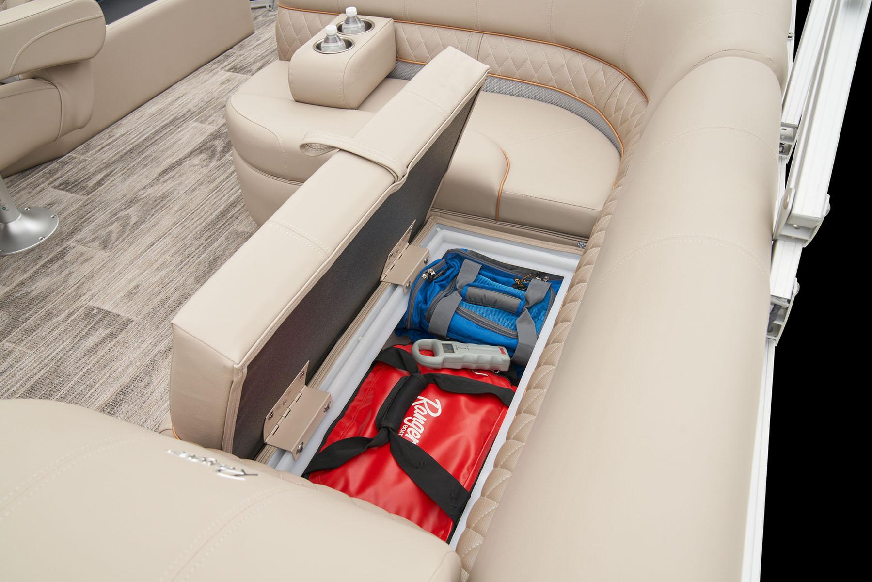 2025 Ranger Reata 220F Gallery