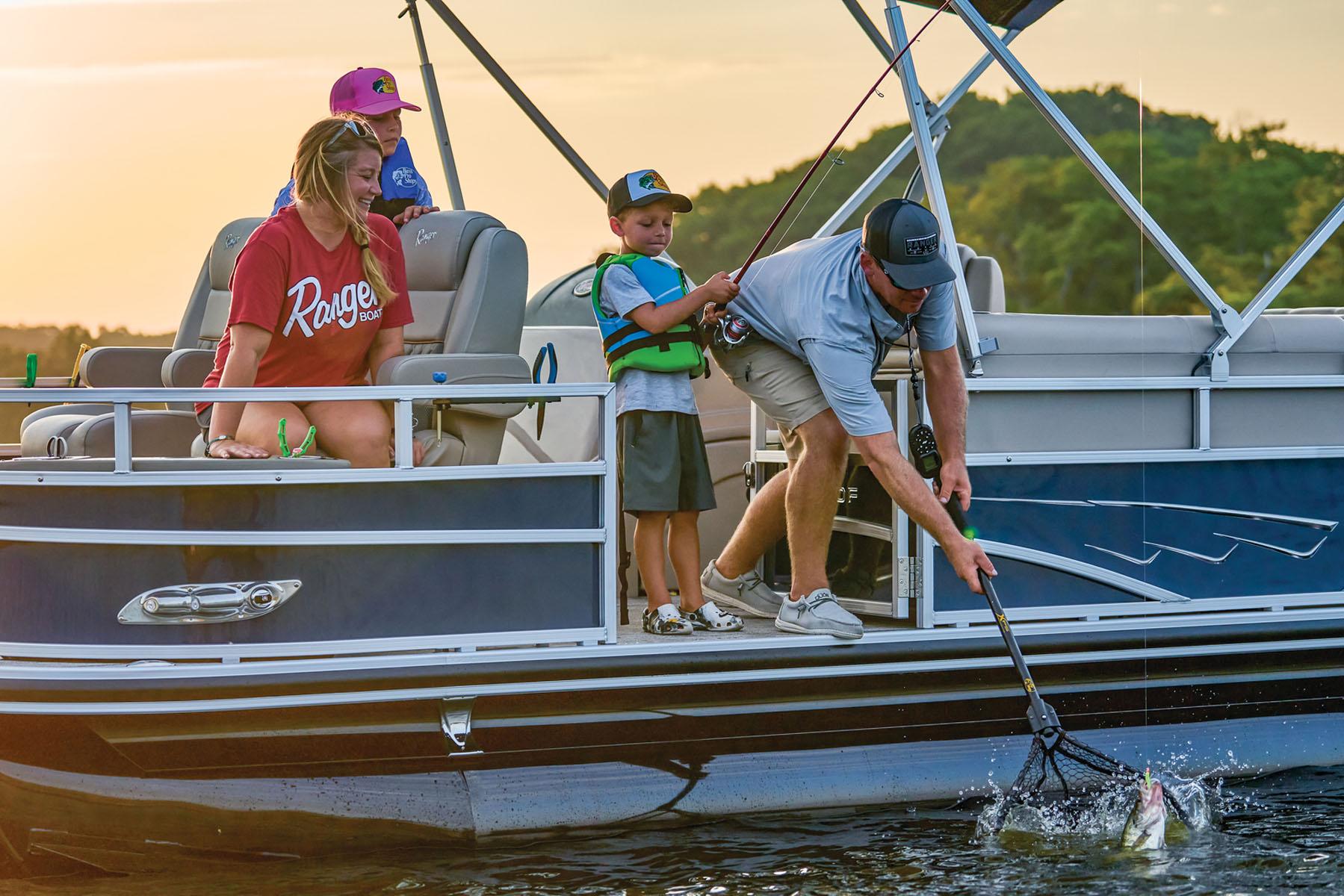 2025 Ranger Reata 220F Gallery