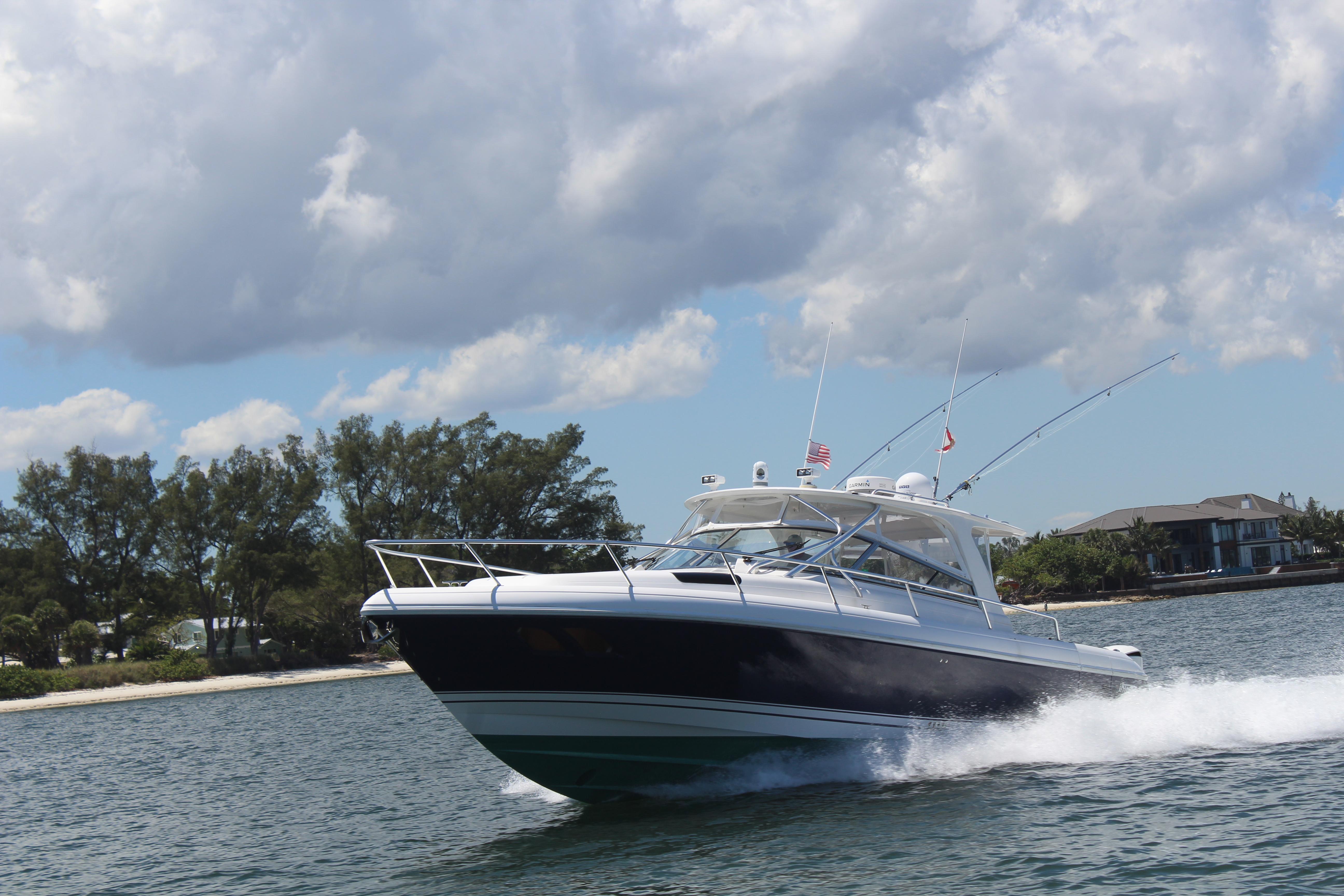 2014-intrepid-430-sport-yacht-power-9382545-20250513135622504-1_XLARGE