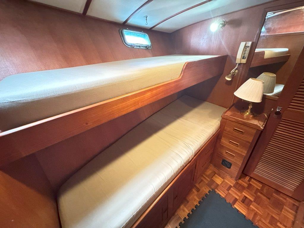 Ocean Alexander-50 MK1 1980 -WA-US-Interior of 1980 Ocean Alexander 50 MK1 yacht with wooden bunk beds and storage.-9725618 | Thumbnail