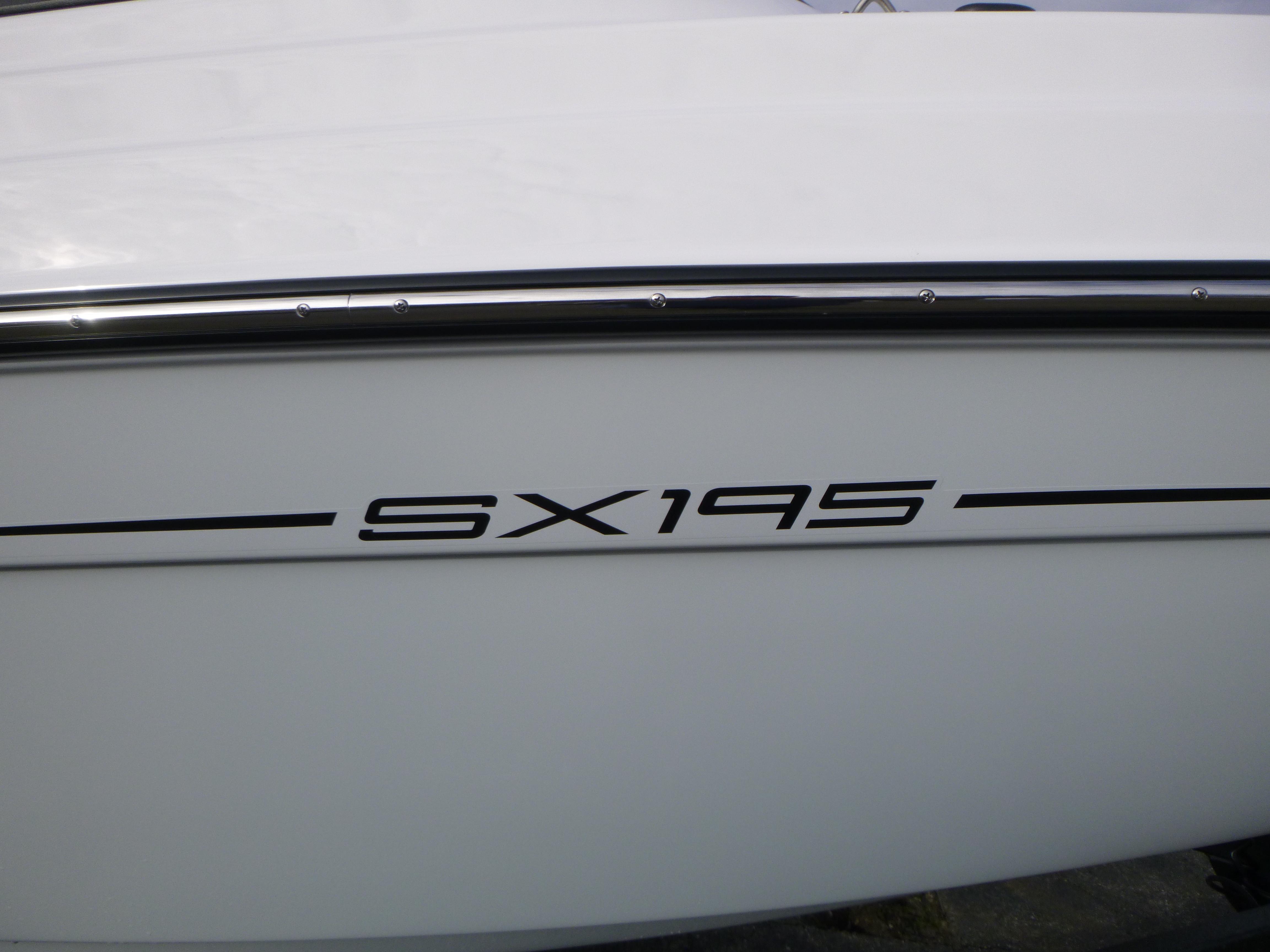 2024 Yamaha Boats SX195 Gallery
