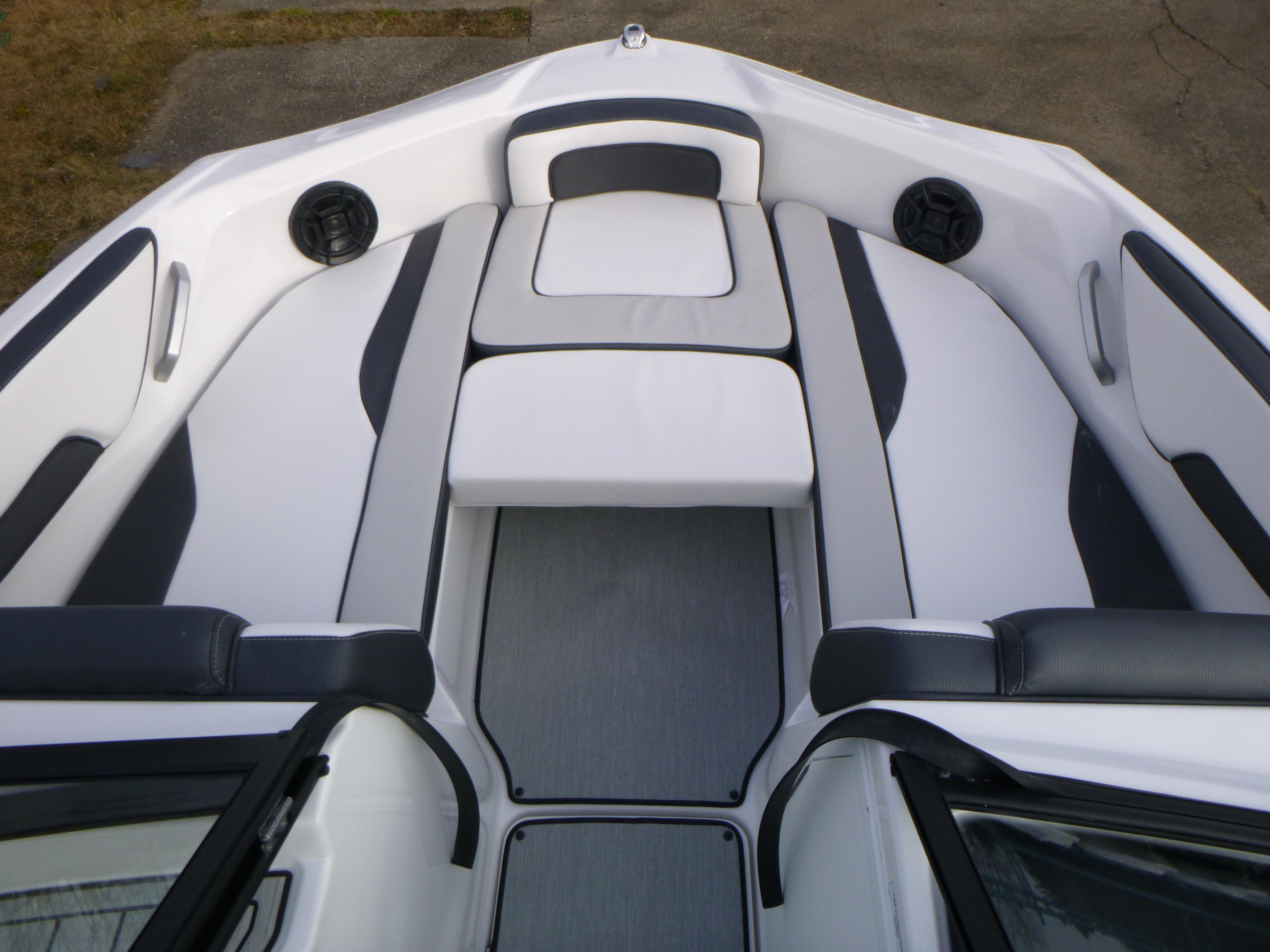 2024 Yamaha Boats SX195 Gallery