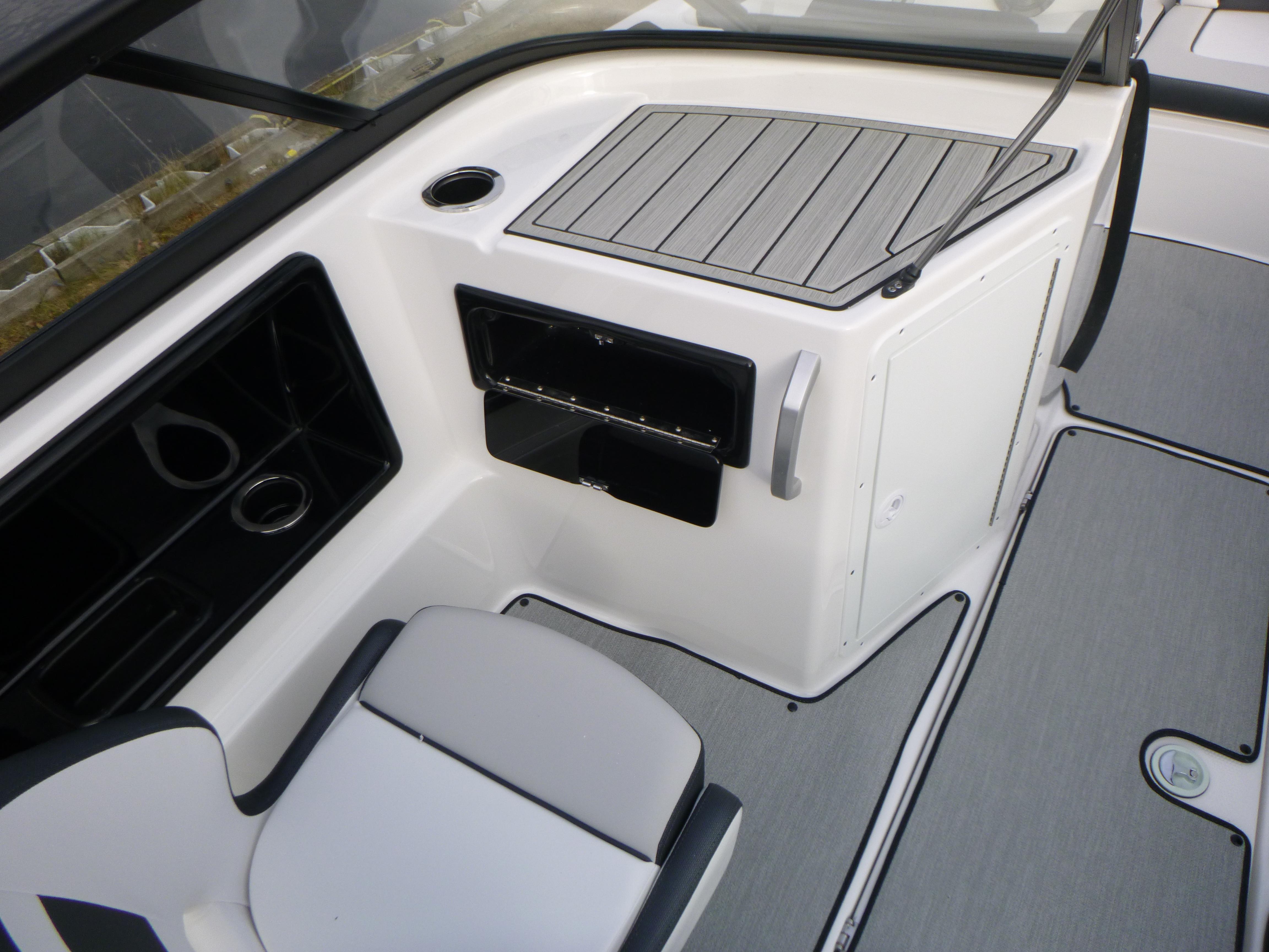 2024 Yamaha Boats SX195 Gallery