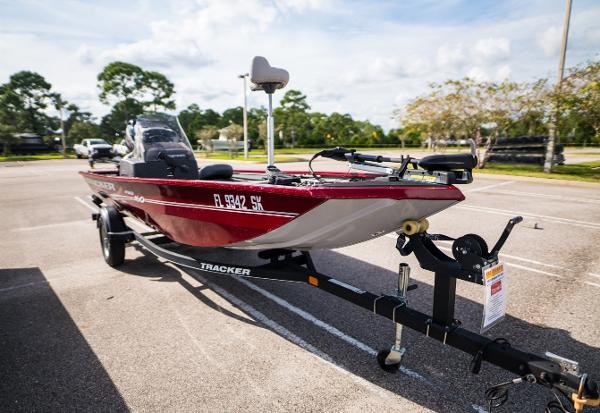 2019 Tracker Boats boat for sale, model of the boat is Pro 160 & Image # 4 of 34