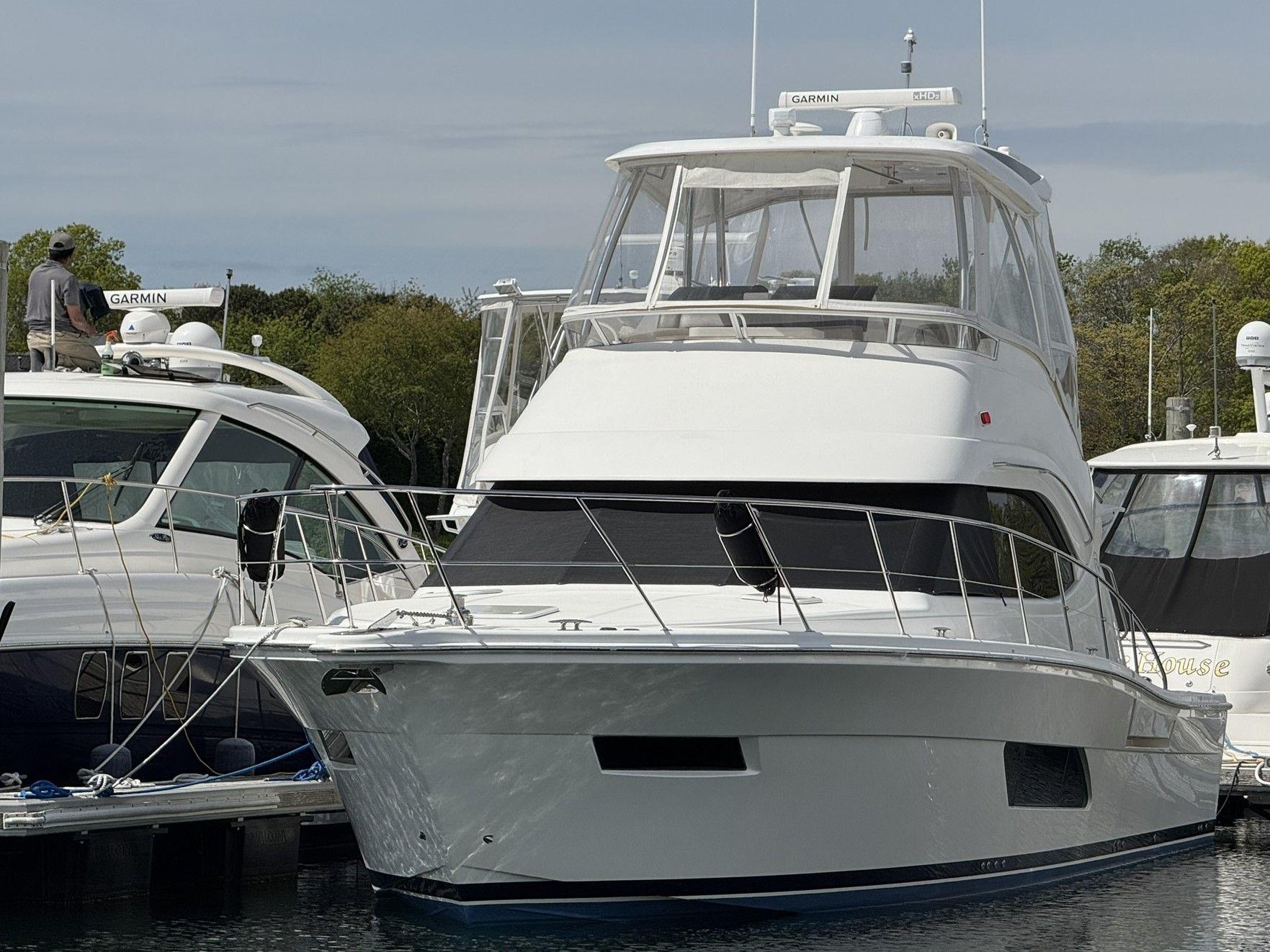 Photo of 2016 Riviera 47'