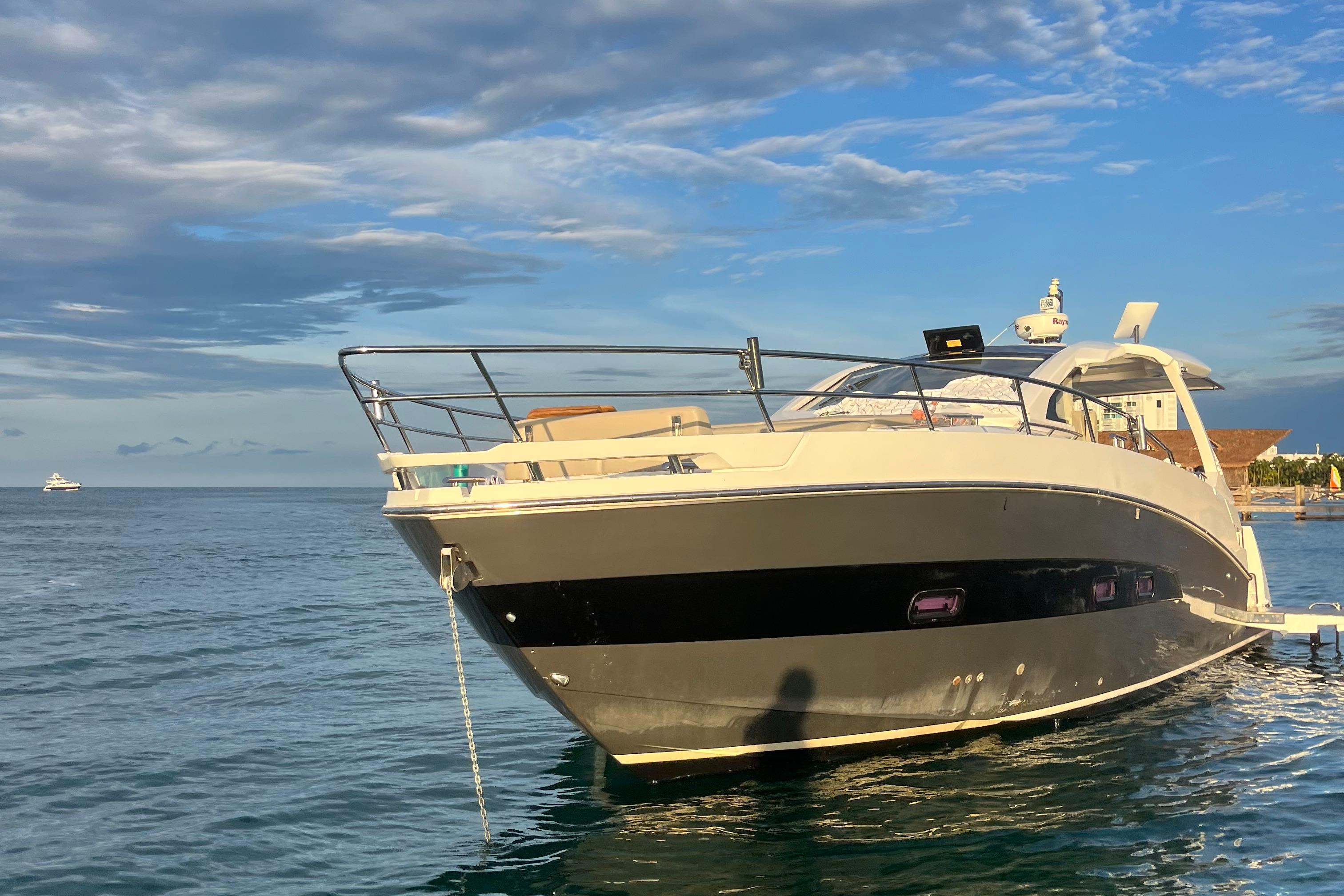 2017 Azimut Verve 40 @ Cancun