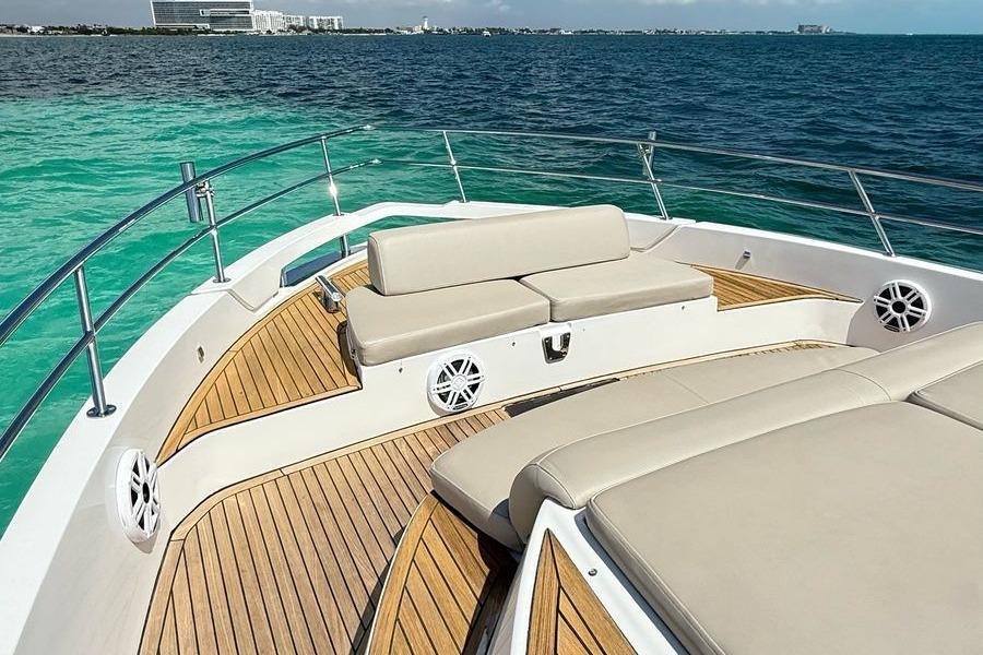 2017 Azimut Verve 40 @ Cancun