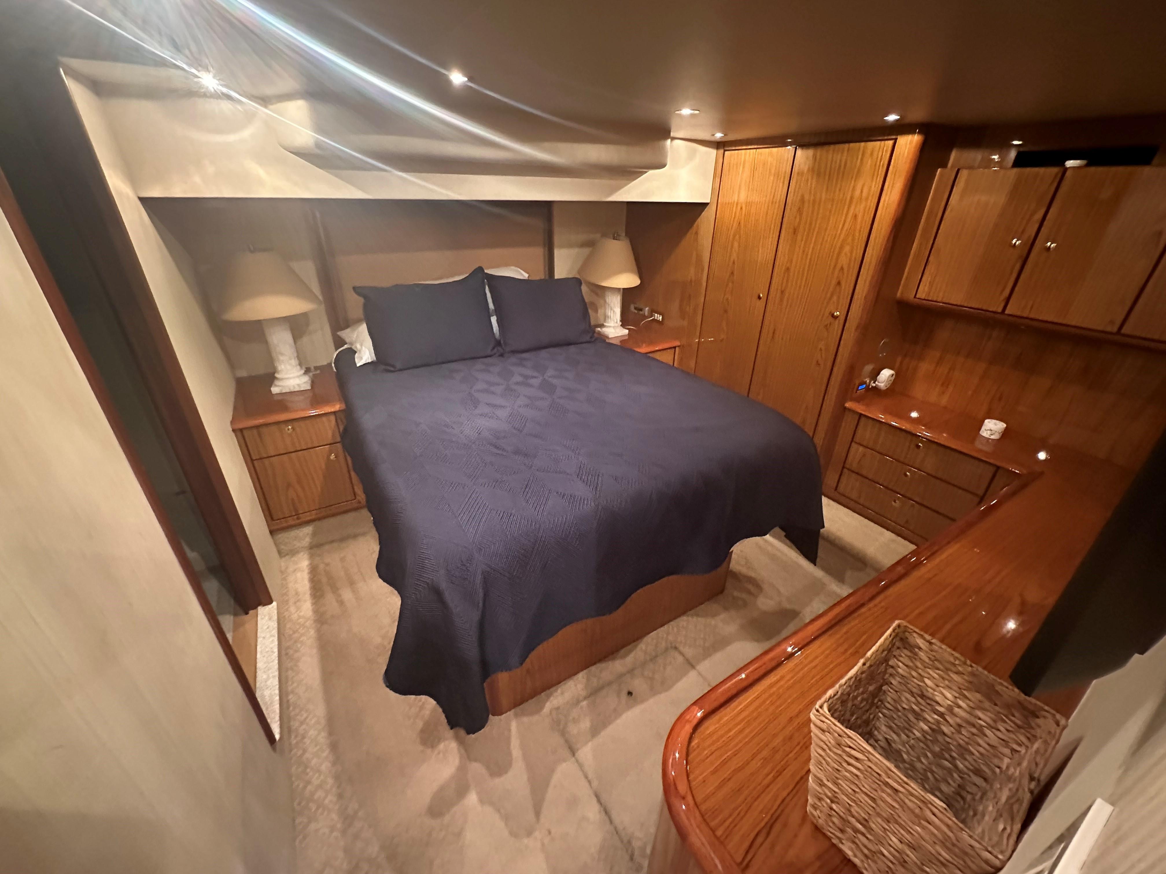 Ocean 58 FREEDOM -  Master Stateroom