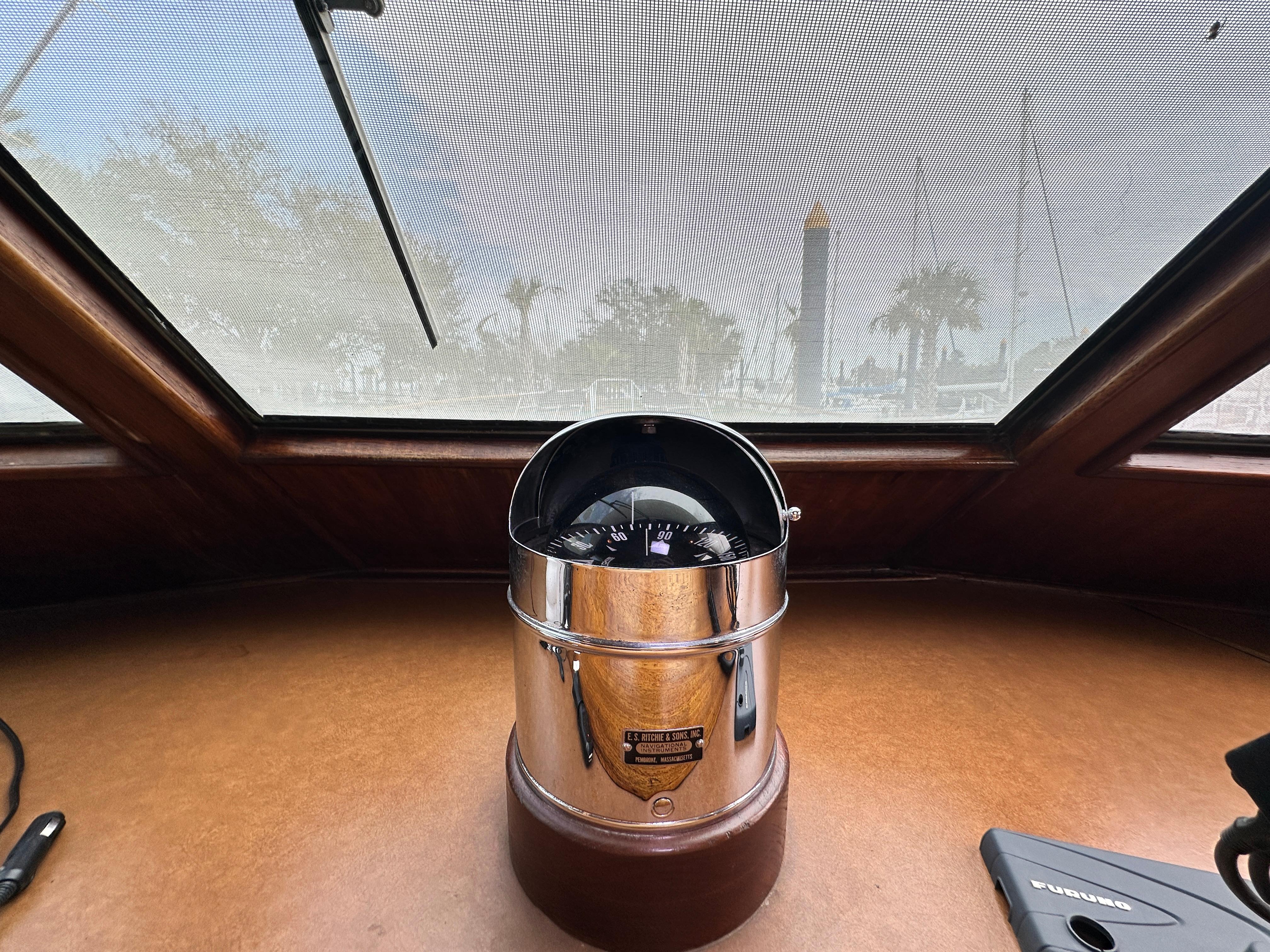 Hatteras-53 Motor Yacht 1978-Gypsy Sole TX-US-9682567 | Thumbnail
