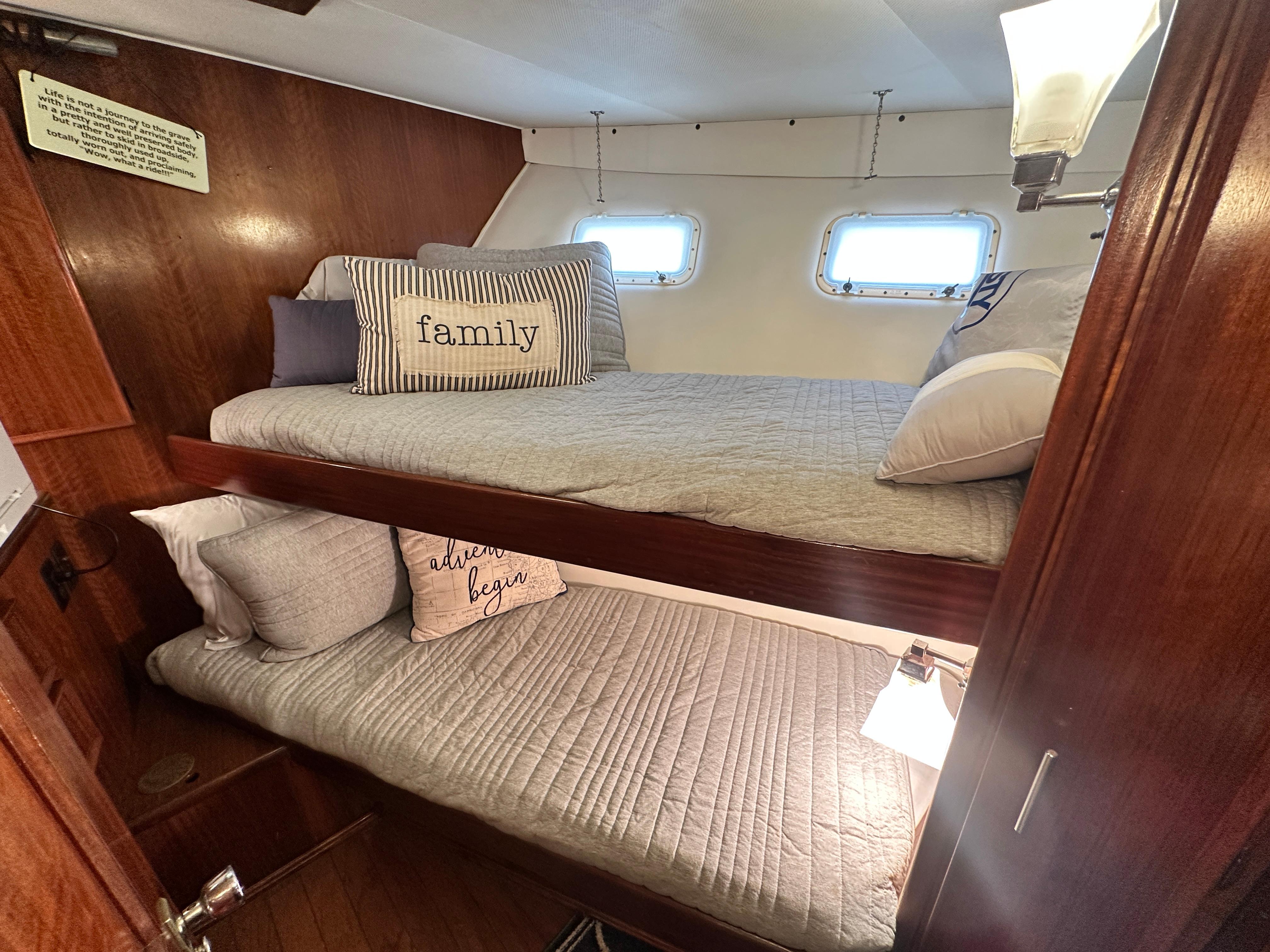 Hatteras-53 Motor Yacht 1978-Gypsy Sole TX-US-9682567 | Thumbnail