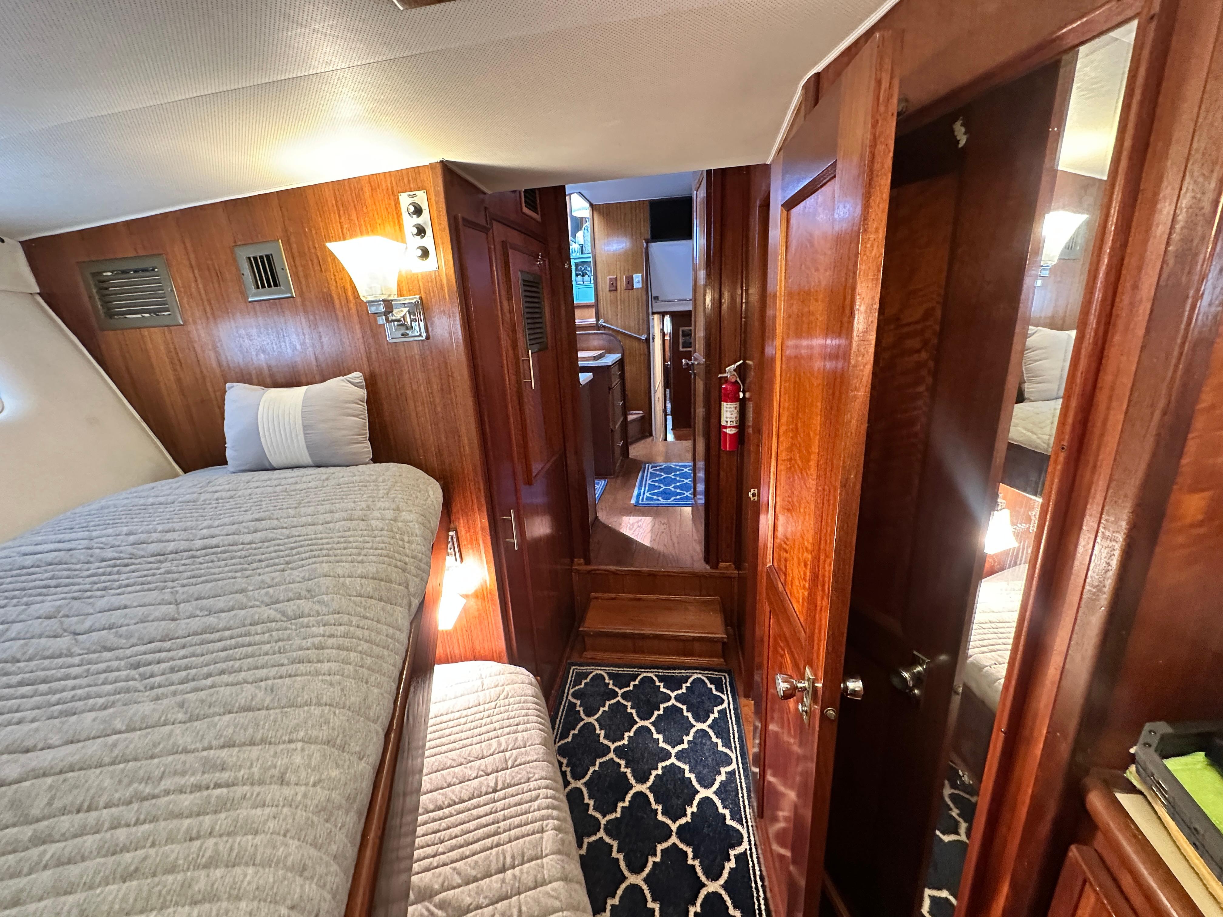 Hatteras-53 Motor Yacht 1978-Gypsy Sole TX-US-9682567 | Thumbnail