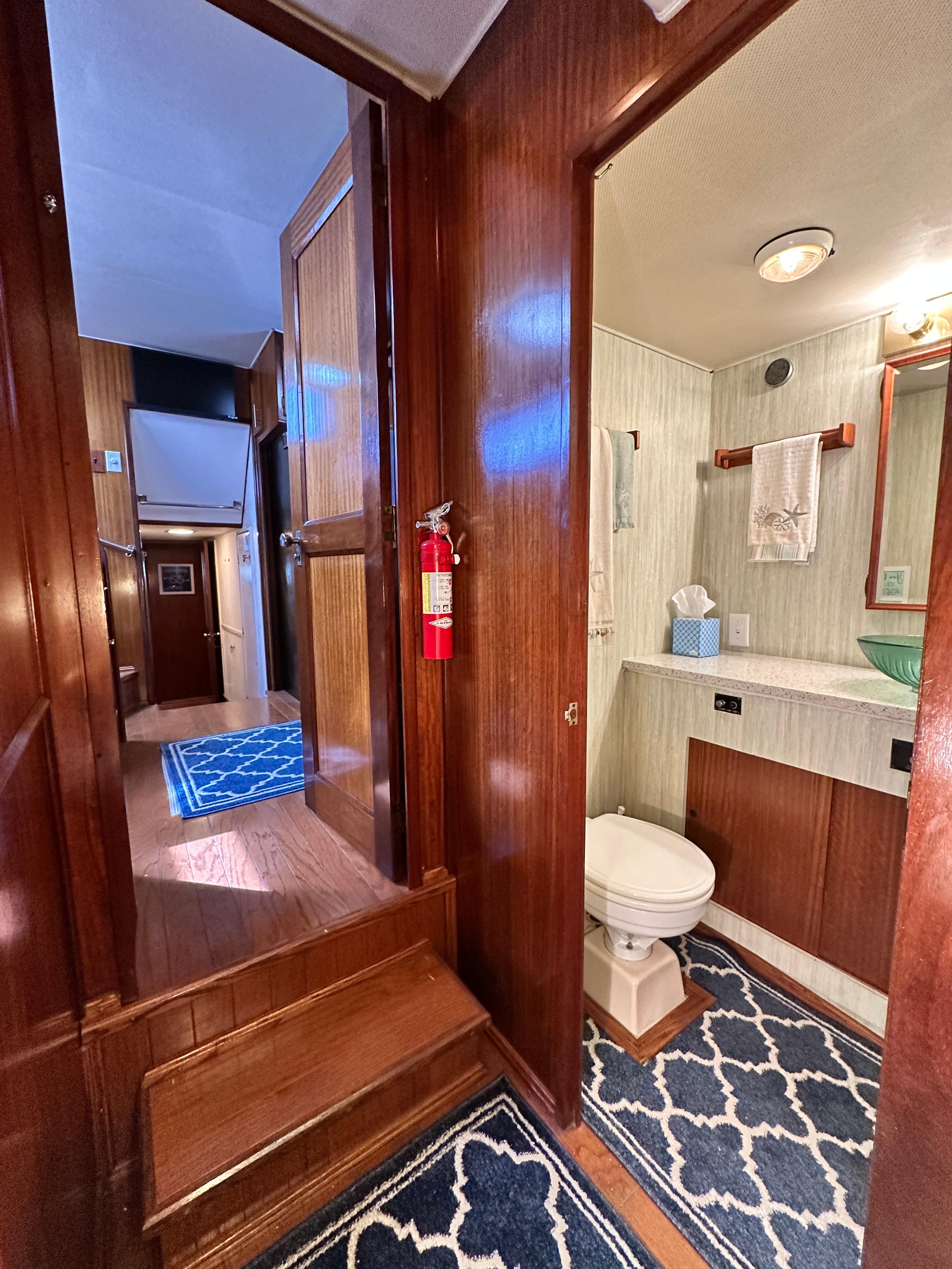 Hatteras-53 Motor Yacht 1978-Gypsy Sole TX-US-9682567 | Thumbnail