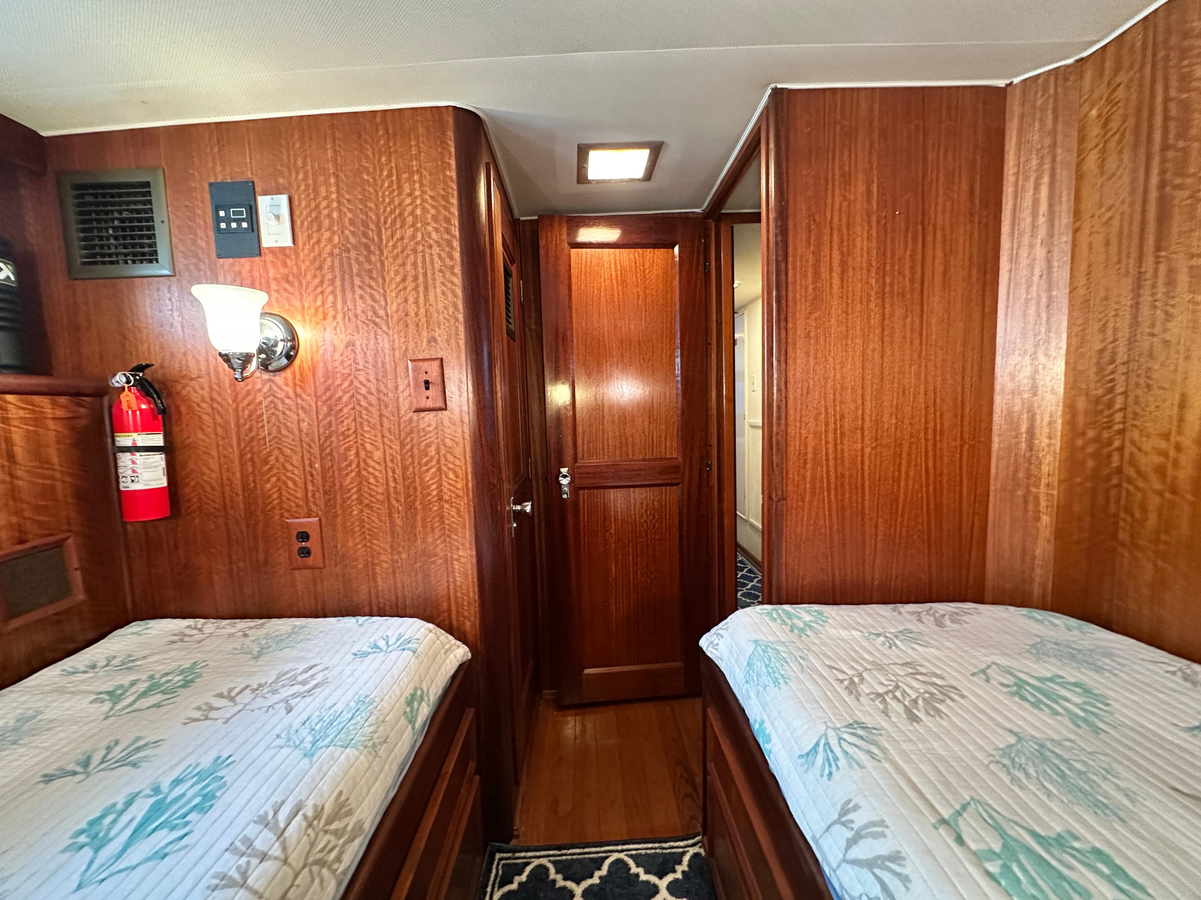 Hatteras-53 Motor Yacht 1978-Gypsy Sole TX-US-9682567 | Thumbnail