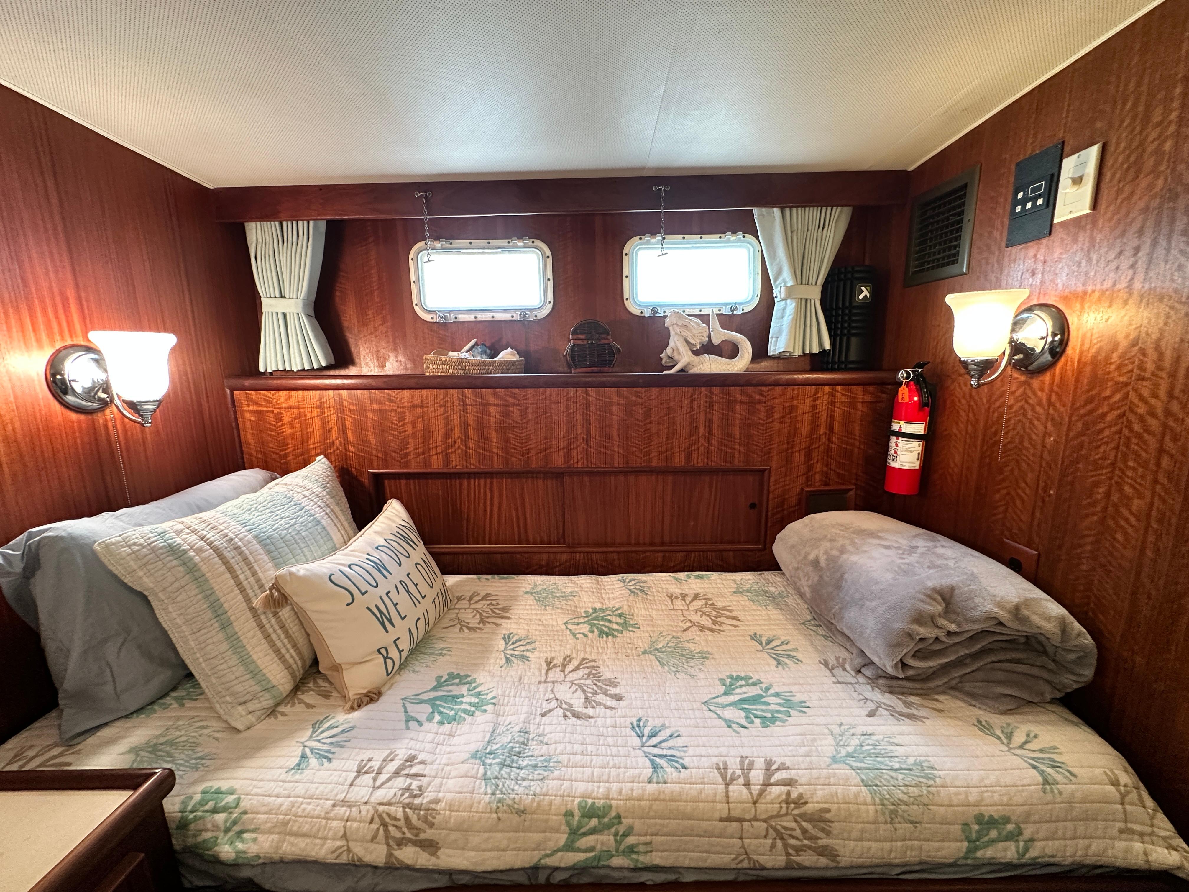 Hatteras-53 Motor Yacht 1978-Gypsy Sole TX-US-9682567 | Thumbnail