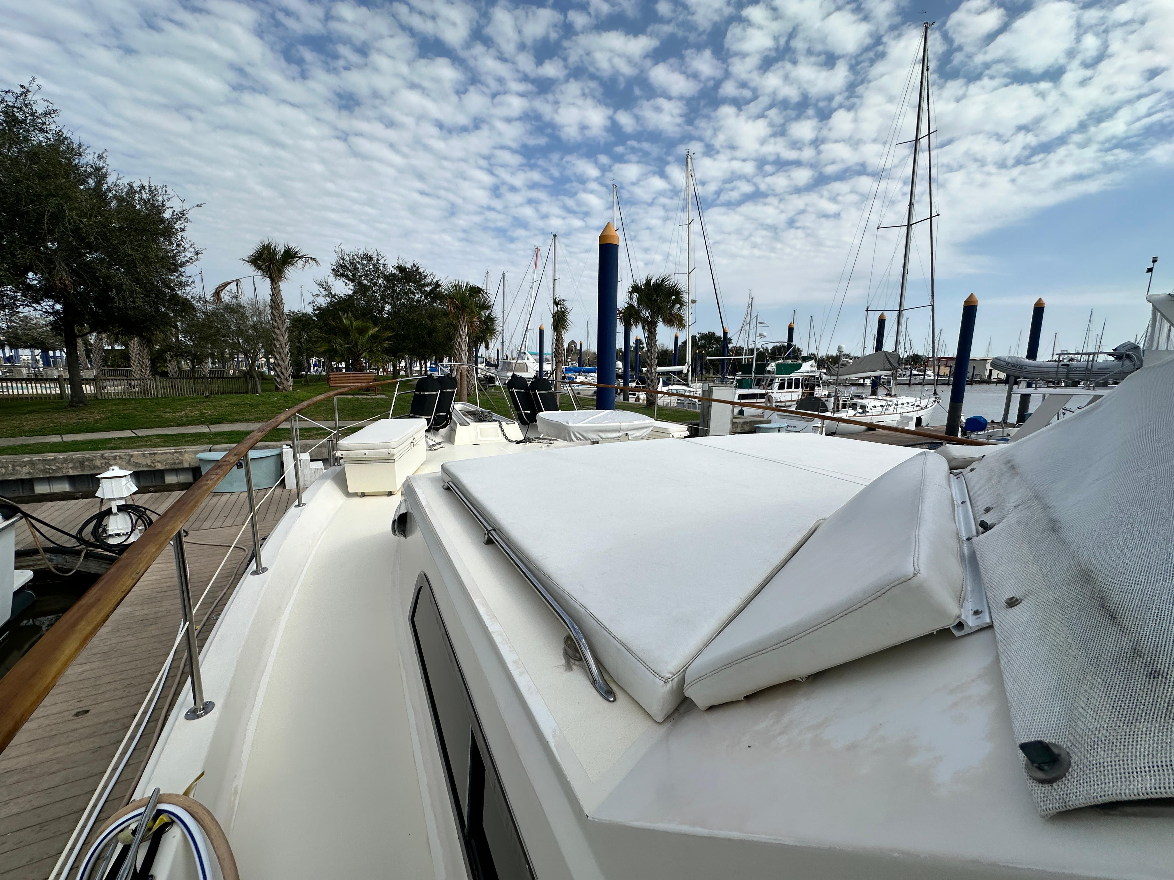 Hatteras-53 Motor Yacht 1978-Gypsy Sole TX-US-9682567 | Thumbnail