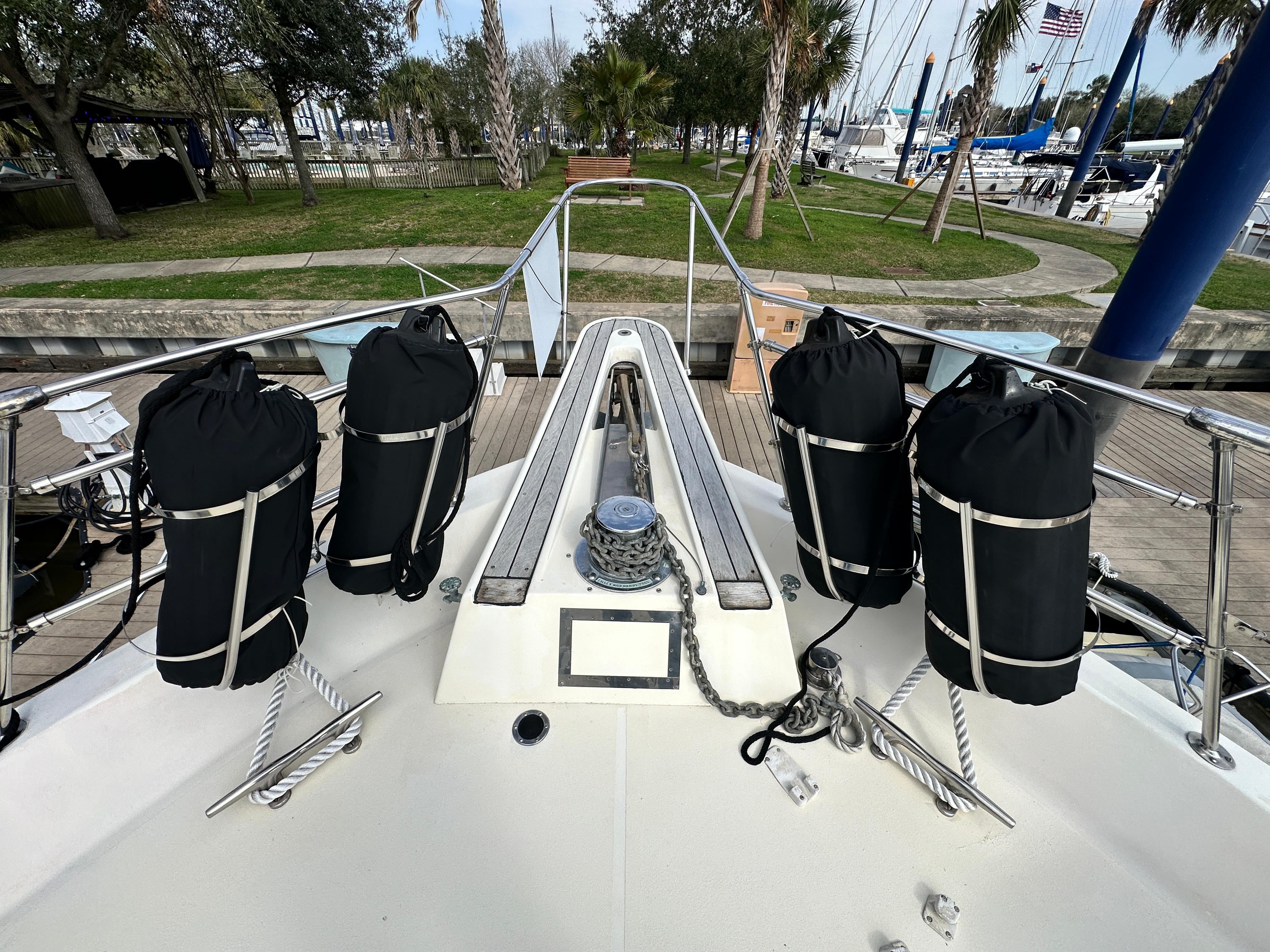 Hatteras-53 Motor Yacht 1978-Gypsy Sole TX-US-9682567 | Thumbnail