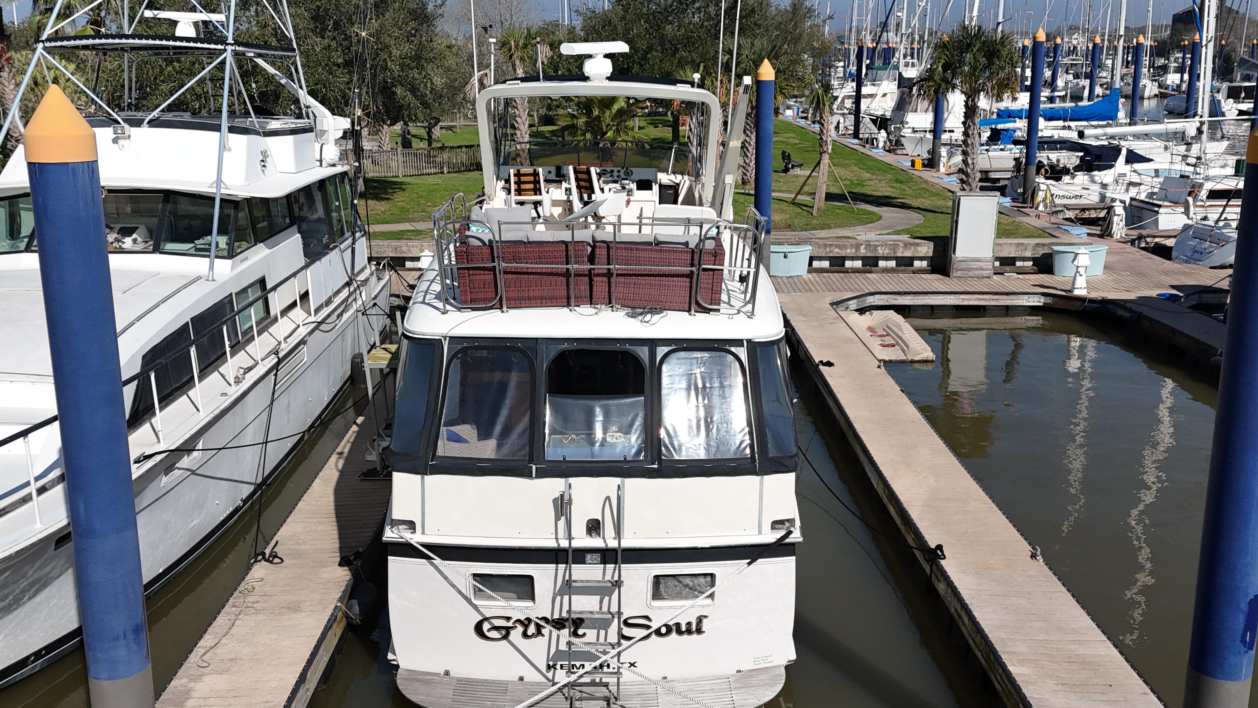 Hatteras-53 Motor Yacht 1978-Gypsy Sole TX-US-9682567 | Thumbnail