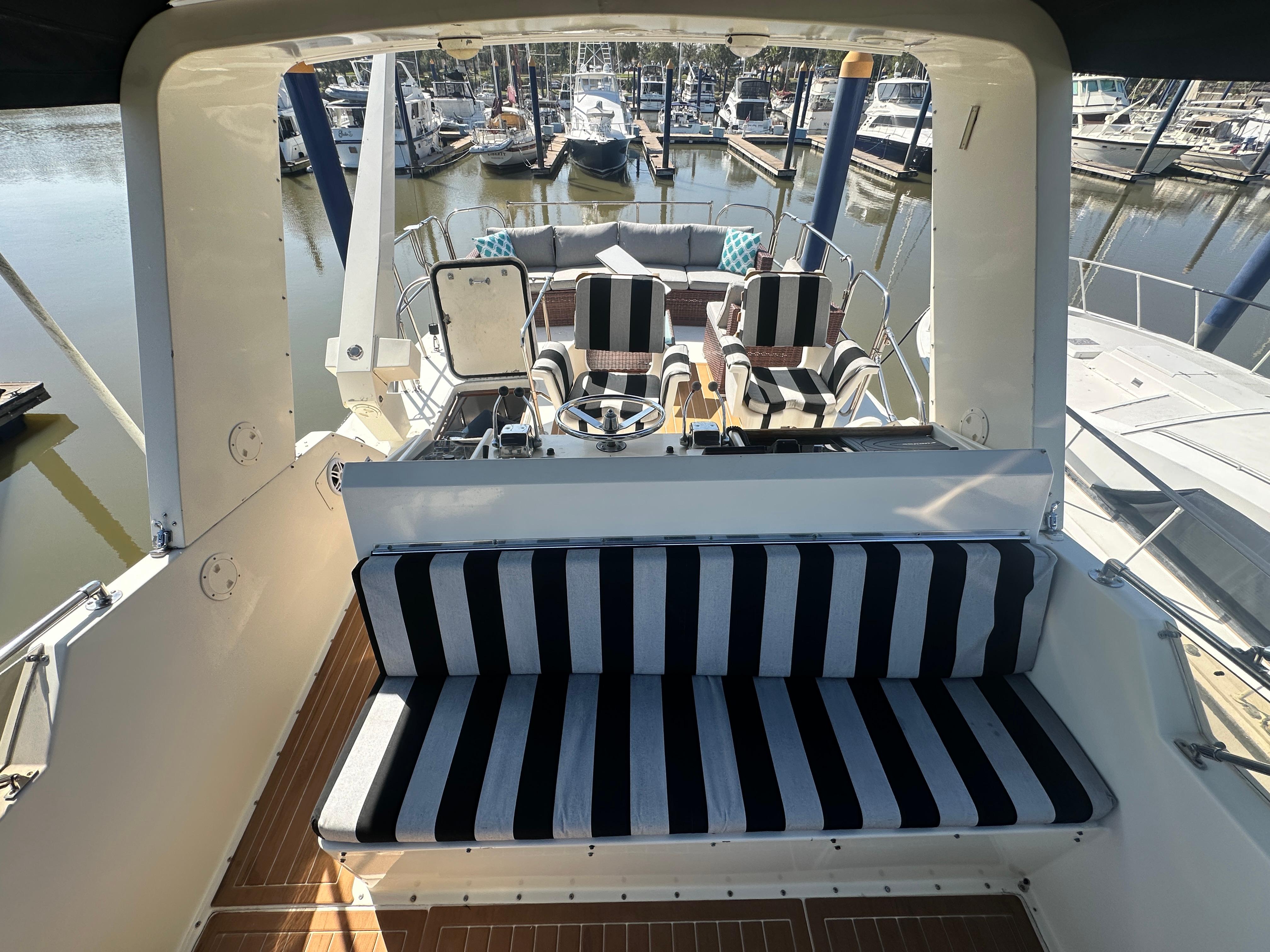 Hatteras-53 Motor Yacht 1978-Gypsy Sole TX-US-9682567 | Thumbnail