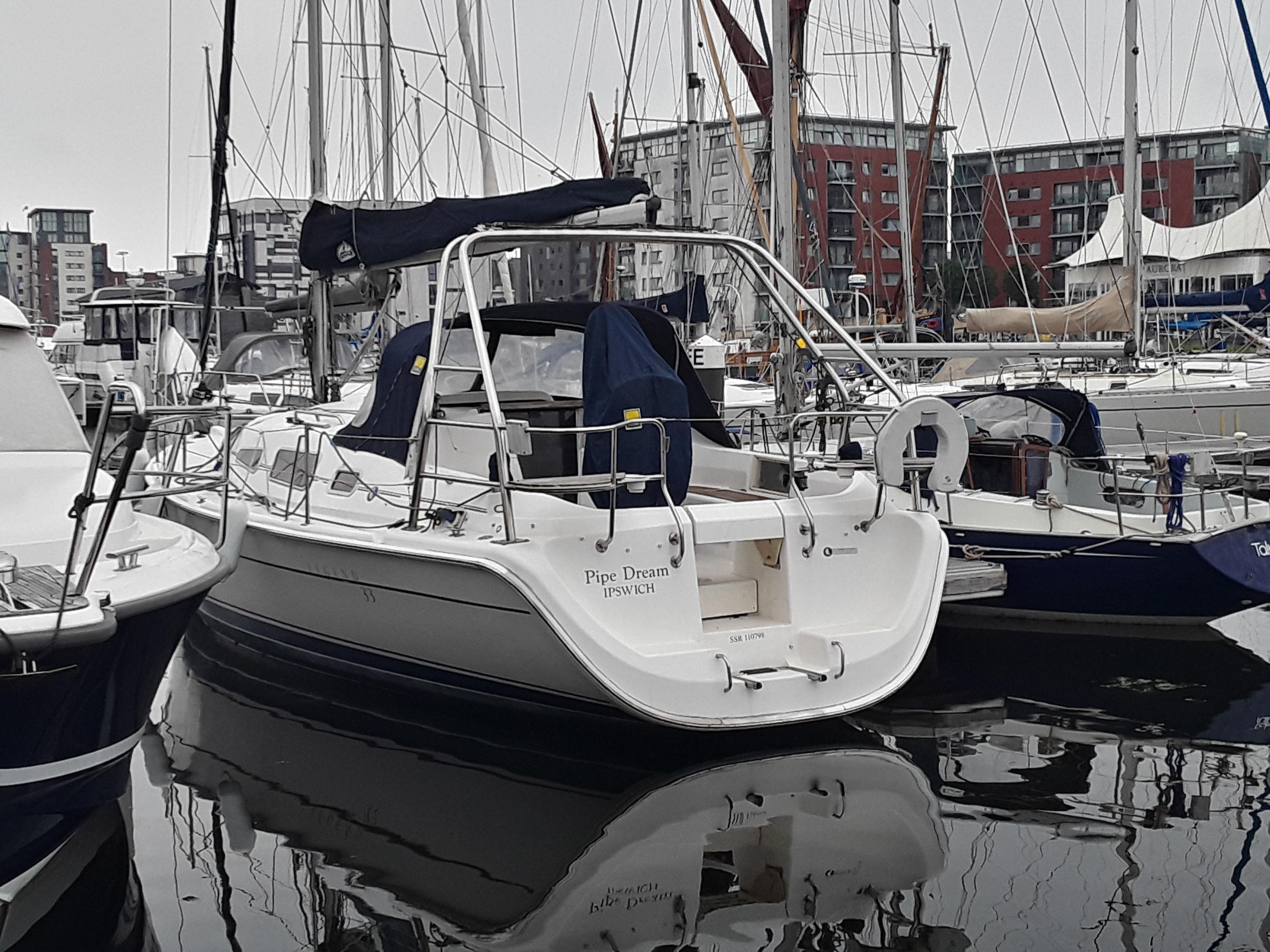 hunter legend yacht for sale uk