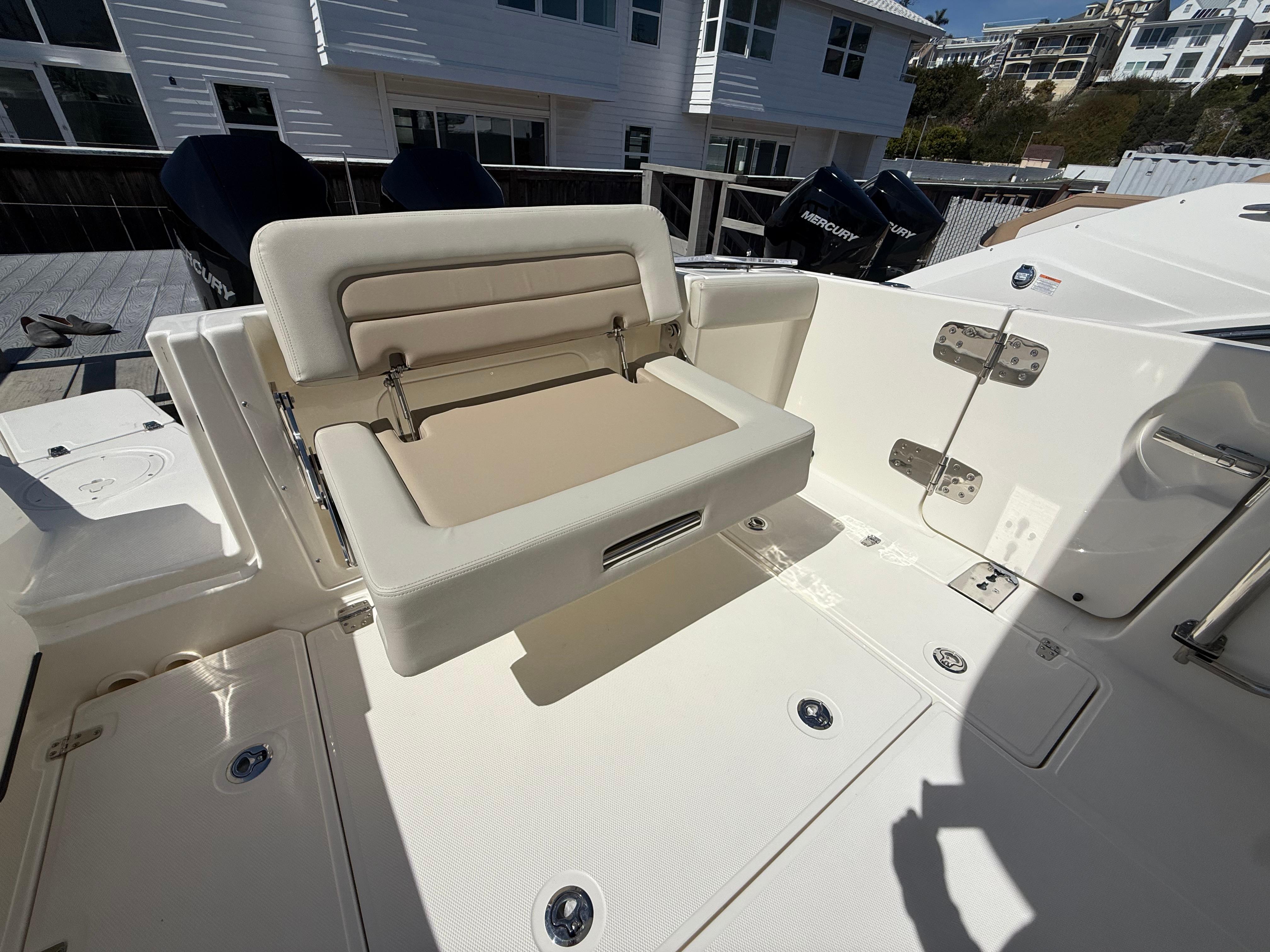 2025 Boston Whaler 280 Vantage #BW0349K inventory image at Sun Country Marine Group, Newport Beach 2025 Boston Whaler 280 Vantage #BW0349K inventory image at Sun Country Marine Group, Newport Beach