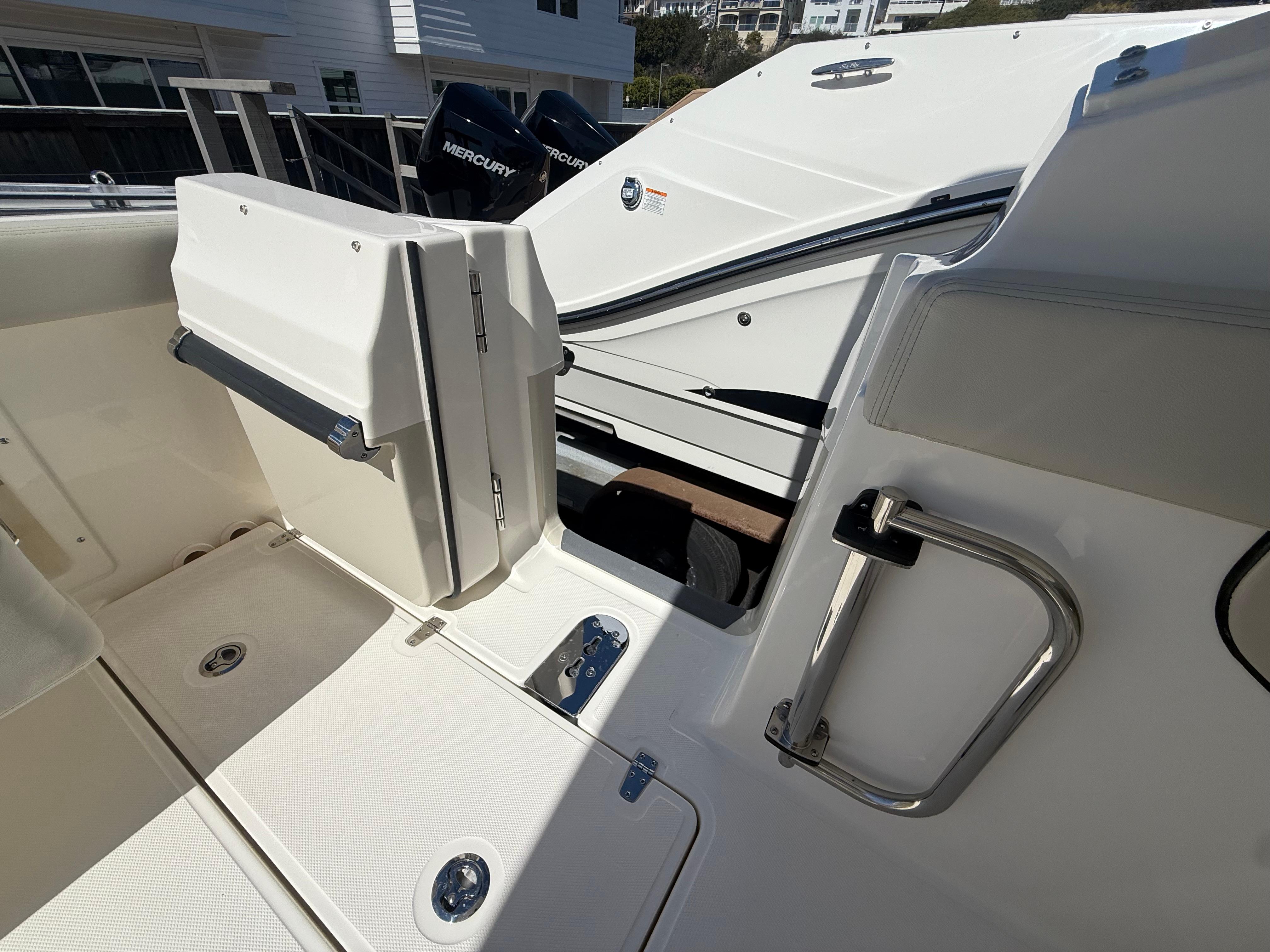 2025 Boston Whaler 280 Vantage #BW0349K inventory image at Sun Country Marine Group, Newport Beach 2025 Boston Whaler 280 Vantage #BW0349K inventory image at Sun Country Marine Group, Newport Beach