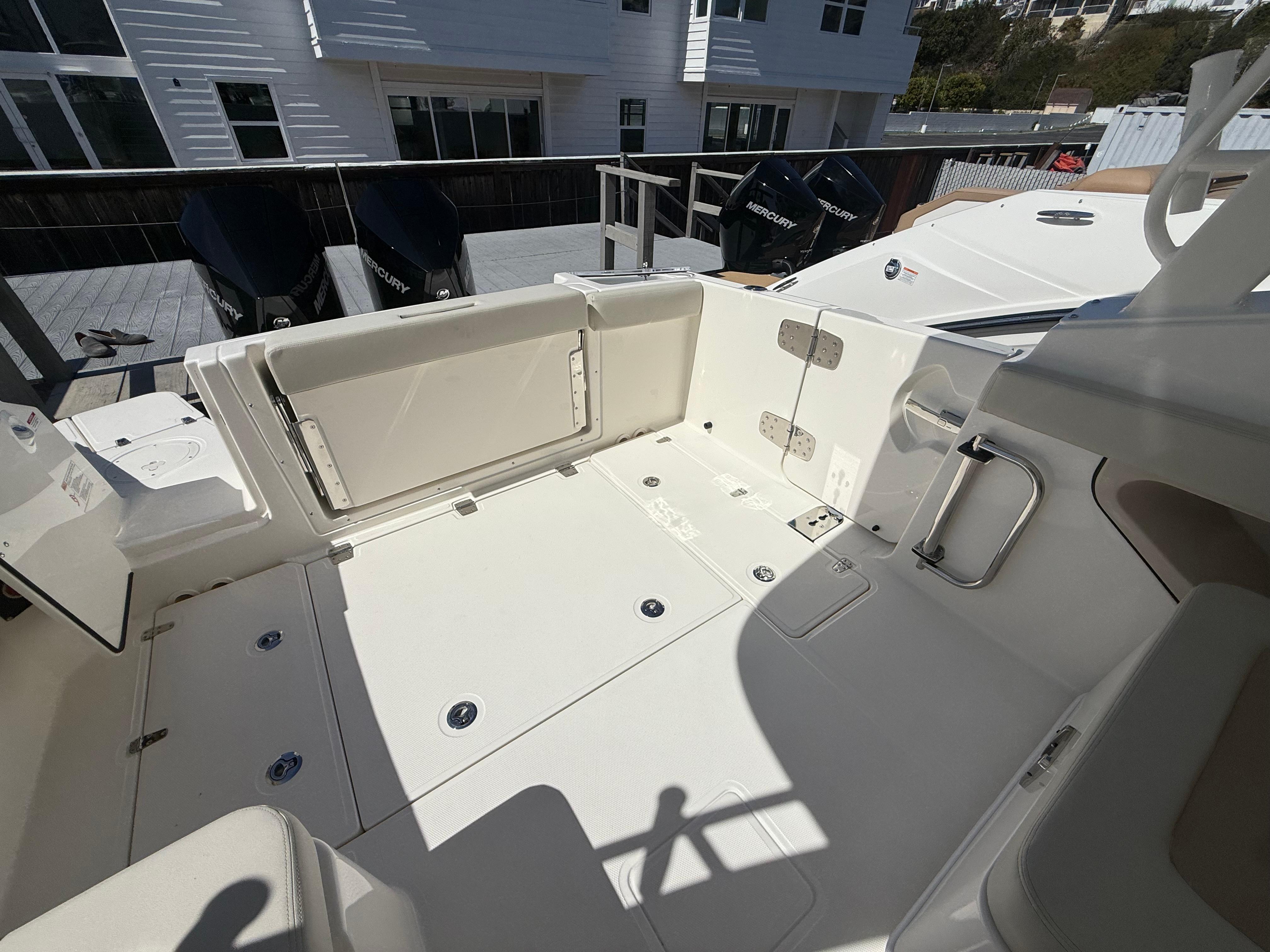 2025 Boston Whaler 280 Vantage #BW0349K inventory image at Sun Country Marine Group, Newport Beach 2025 Boston Whaler 280 Vantage #BW0349K inventory image at Sun Country Marine Group, Newport Beach