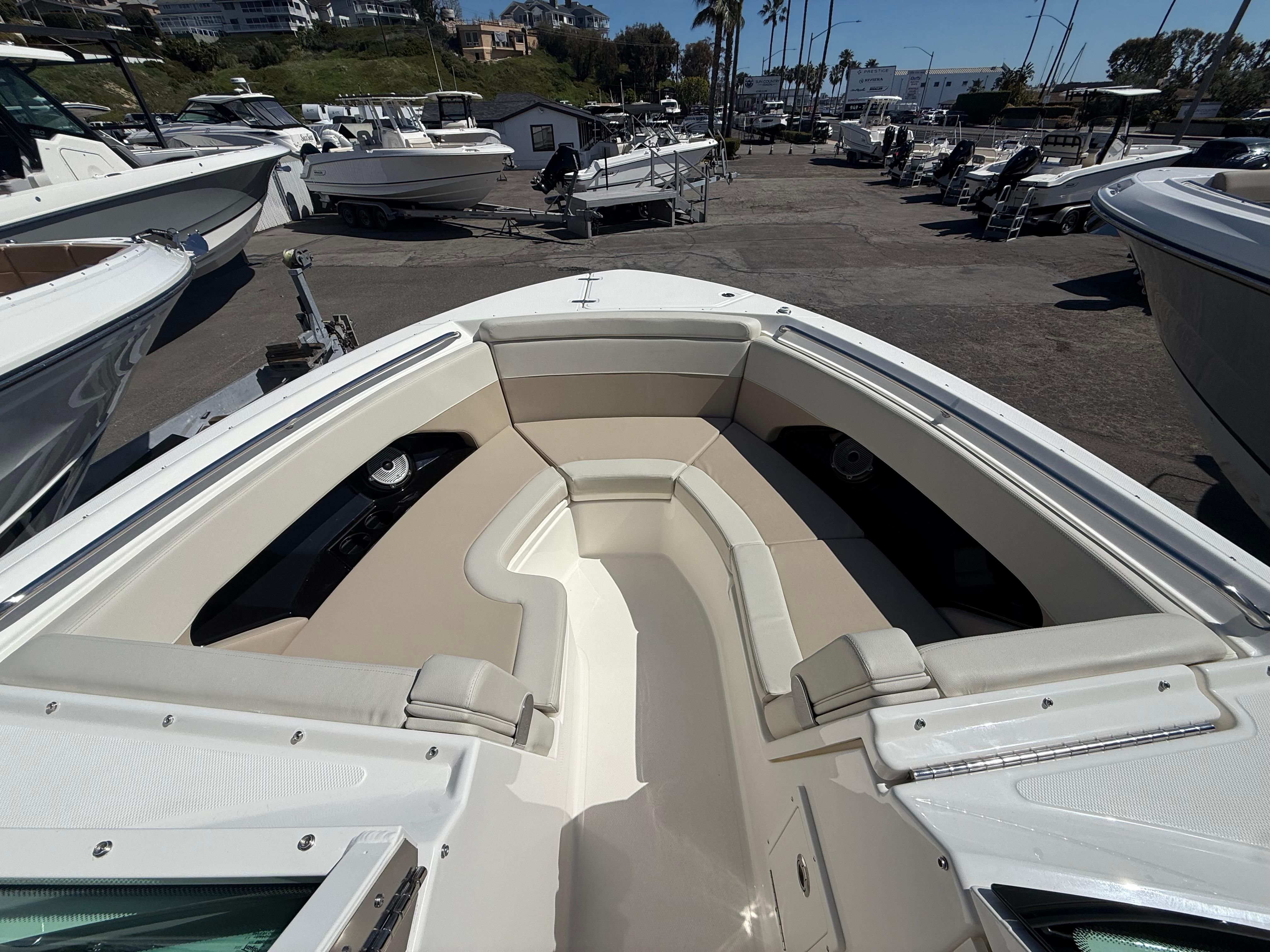 2025 Boston Whaler 280 Vantage #BW0349K inventory image at Sun Country Marine Group, Newport Beach 2025 Boston Whaler 280 Vantage #BW0349K inventory image at Sun Country Marine Group, Newport Beach