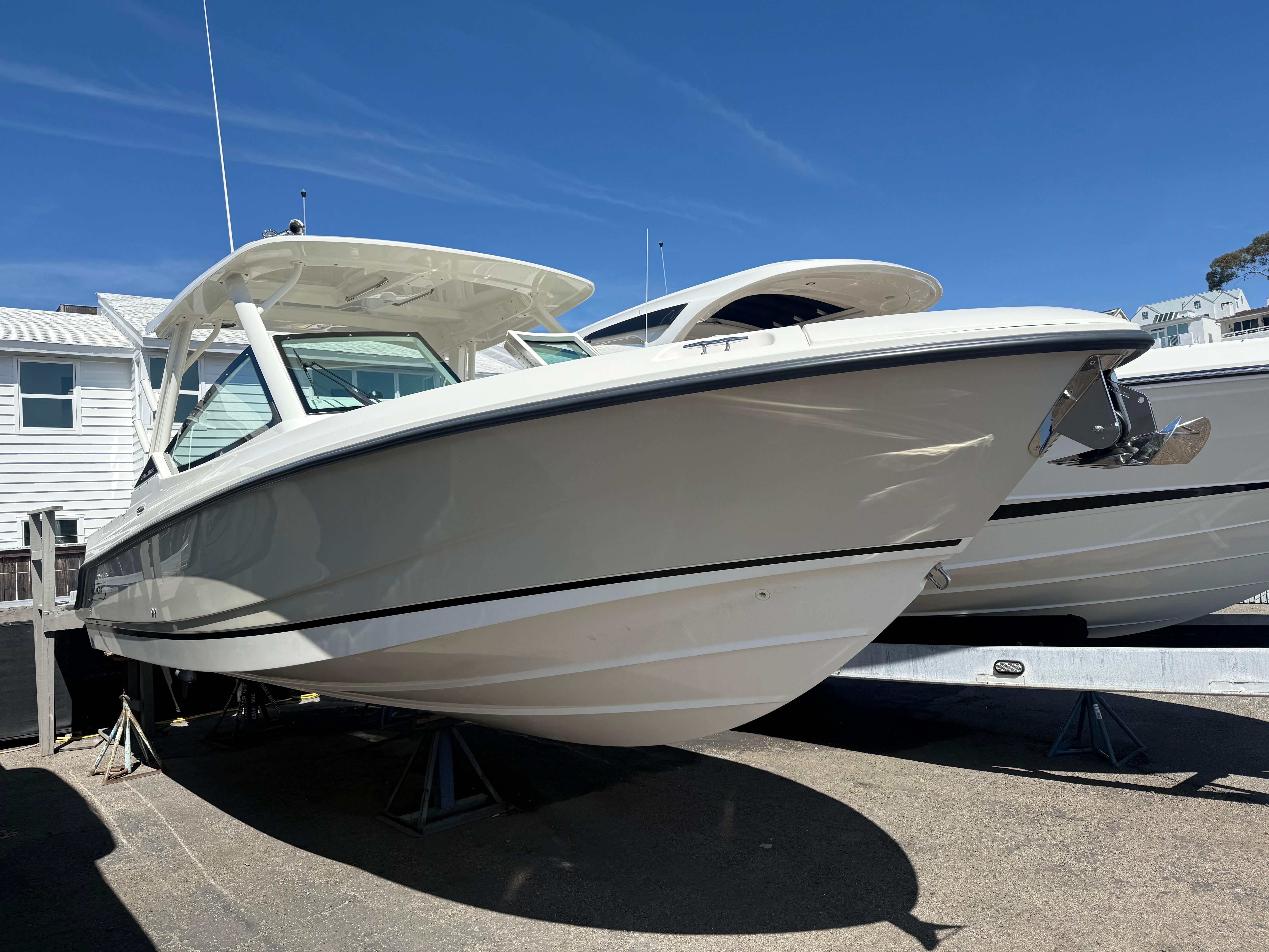 2025 Boston Whaler 280 Vantage #BW0349K primary image