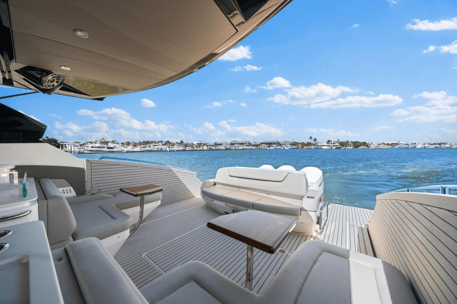 2025-cruisers-yachts-50-gls-outboard-power-9622572-974797348-0-060320250659-6