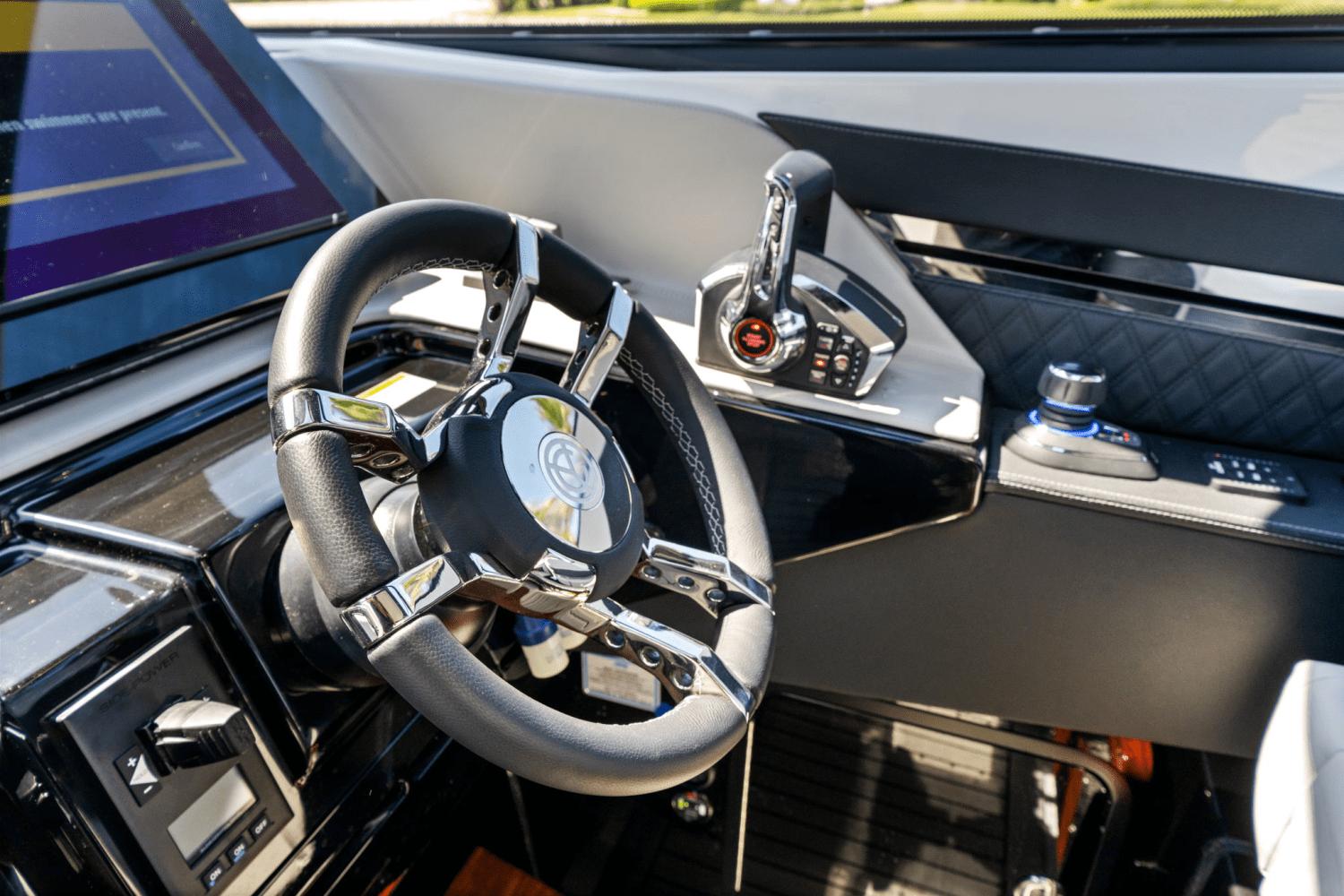 2025-cruisers-yachts-50-gls-outboard-power-9622572-974797371-0-060320250700-2