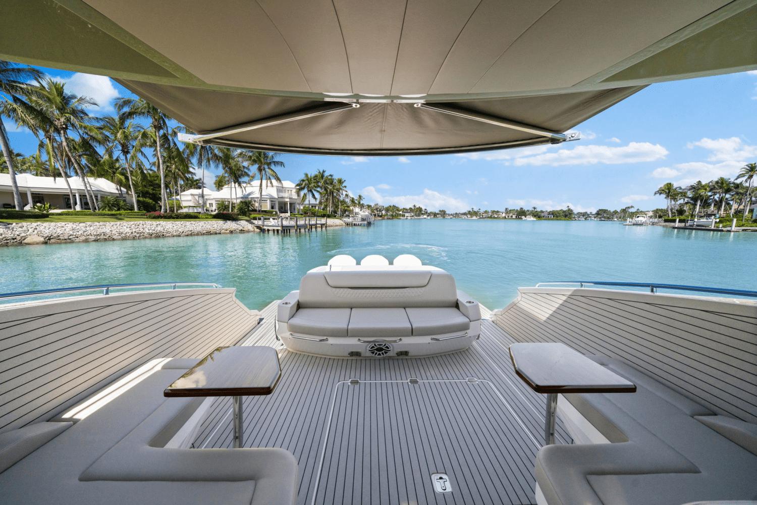 2025-cruisers-yachts-50-gls-outboard-power-9622572-974797379-0-060320250700-5