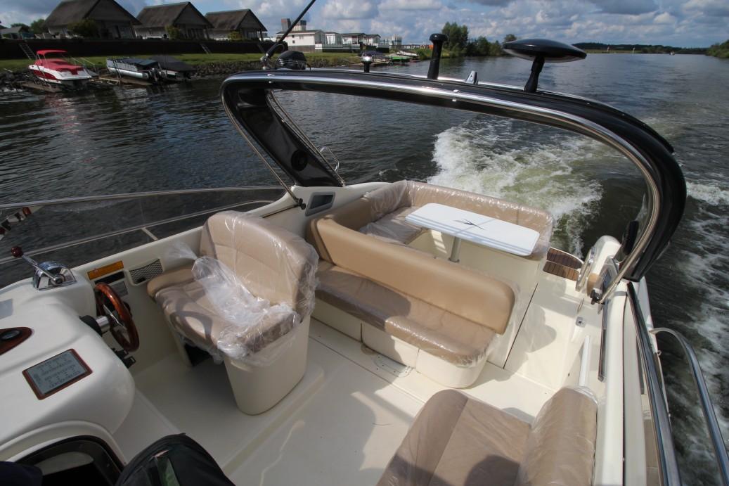 2003 Airon Marine 325 large 6