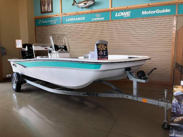 2021 Mako boat for sale, model of the boat is Pro Skiff 17 CC & Image # 1 of 48