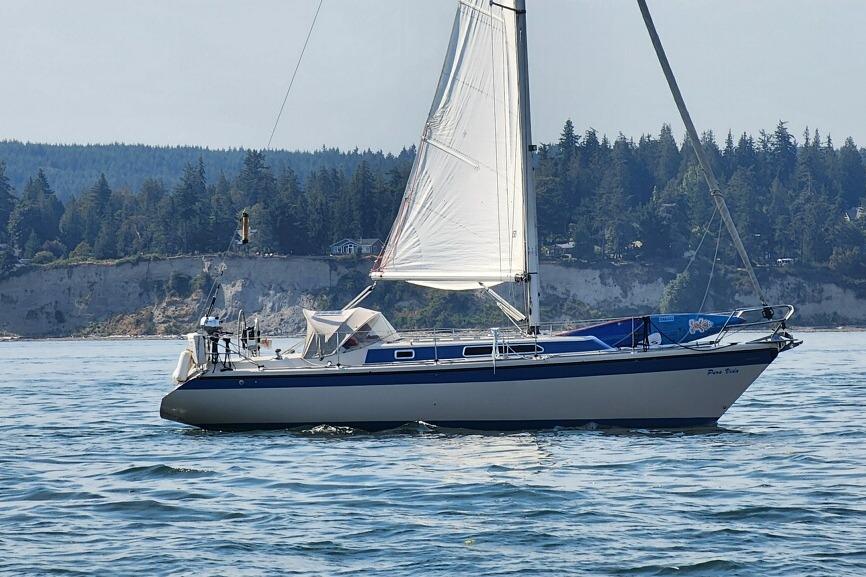 1985 Dehler 372