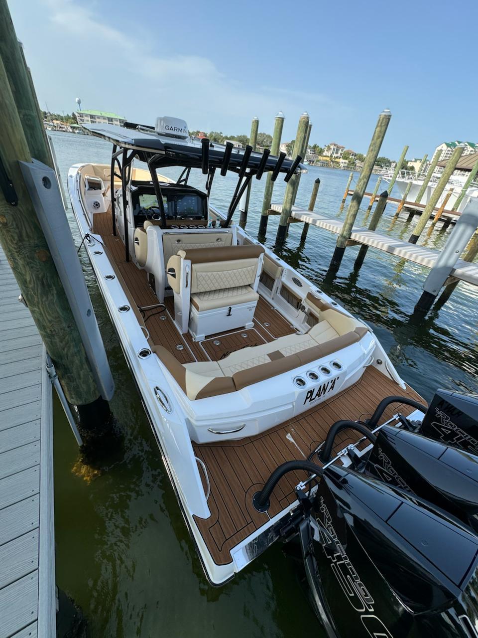 2023-nor-tech-390-sport-center-console-power-9672509-20250203051334884-1_XLARGE