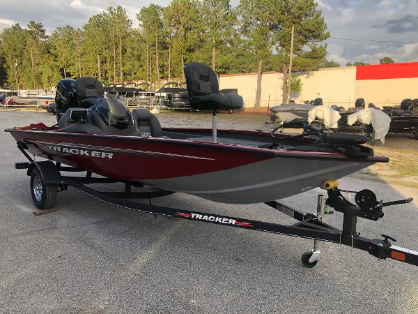 2021 Tracker Boats boat for sale, model of the boat is Pro Team 175 TXW & Image # 5 of 33