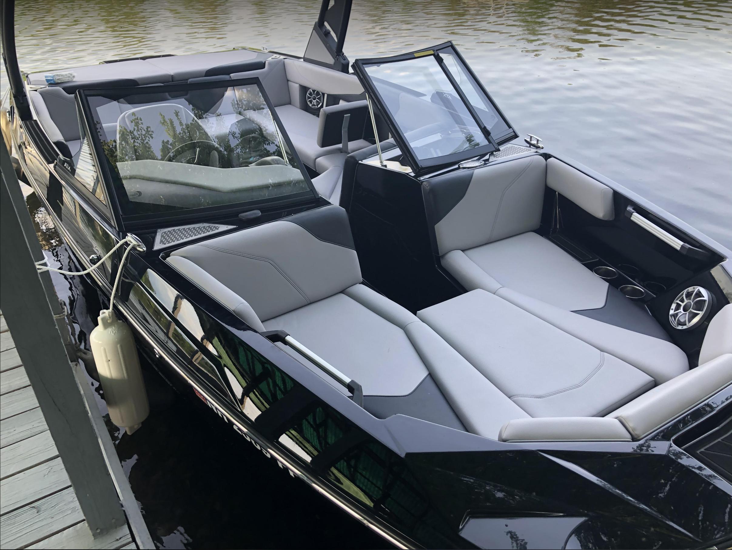 2020 ATX Surf Boats 22 Type-S Phantom Edition