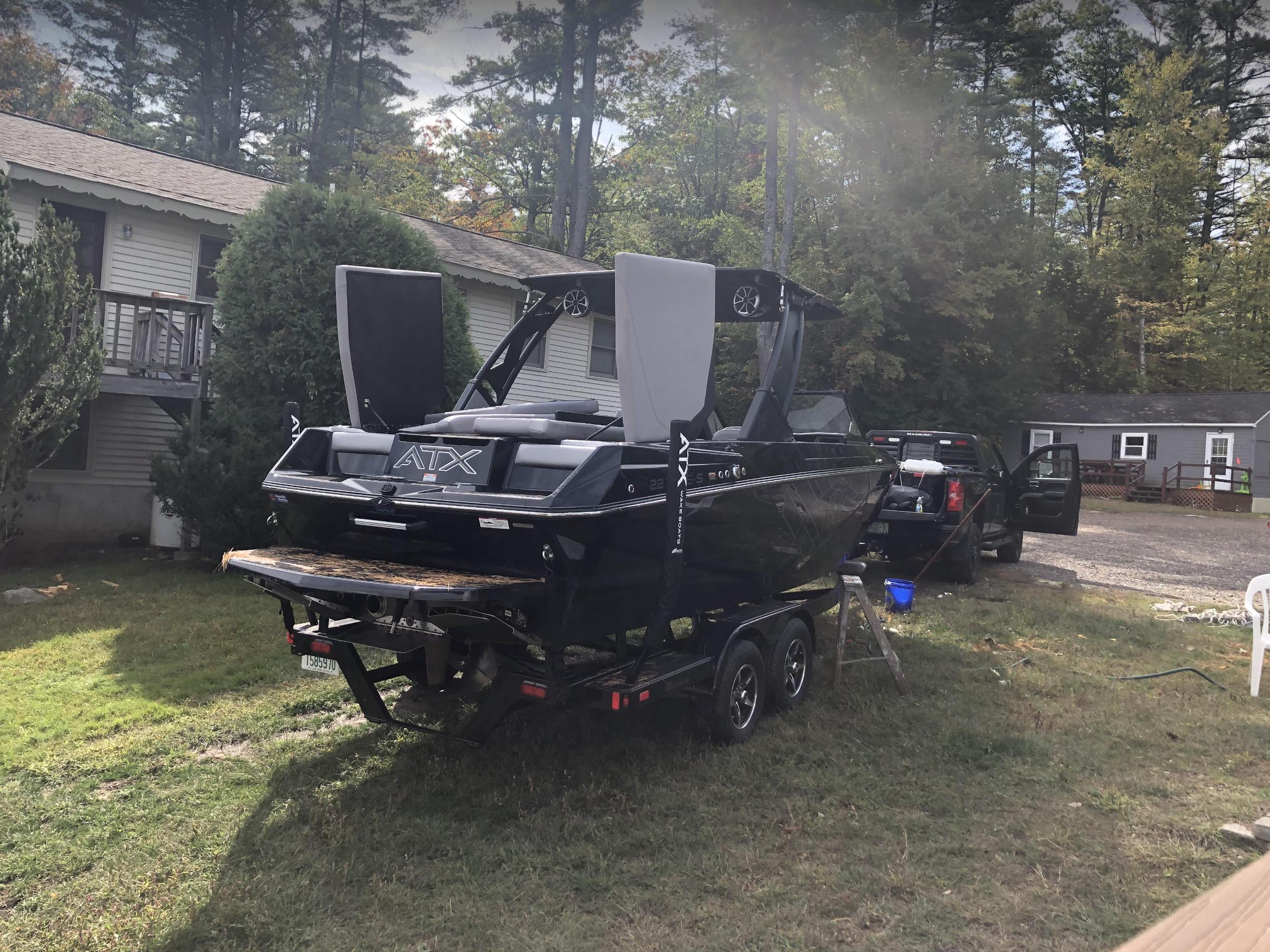 2020 ATX Surf Boats 22 Type-S Phantom Edition