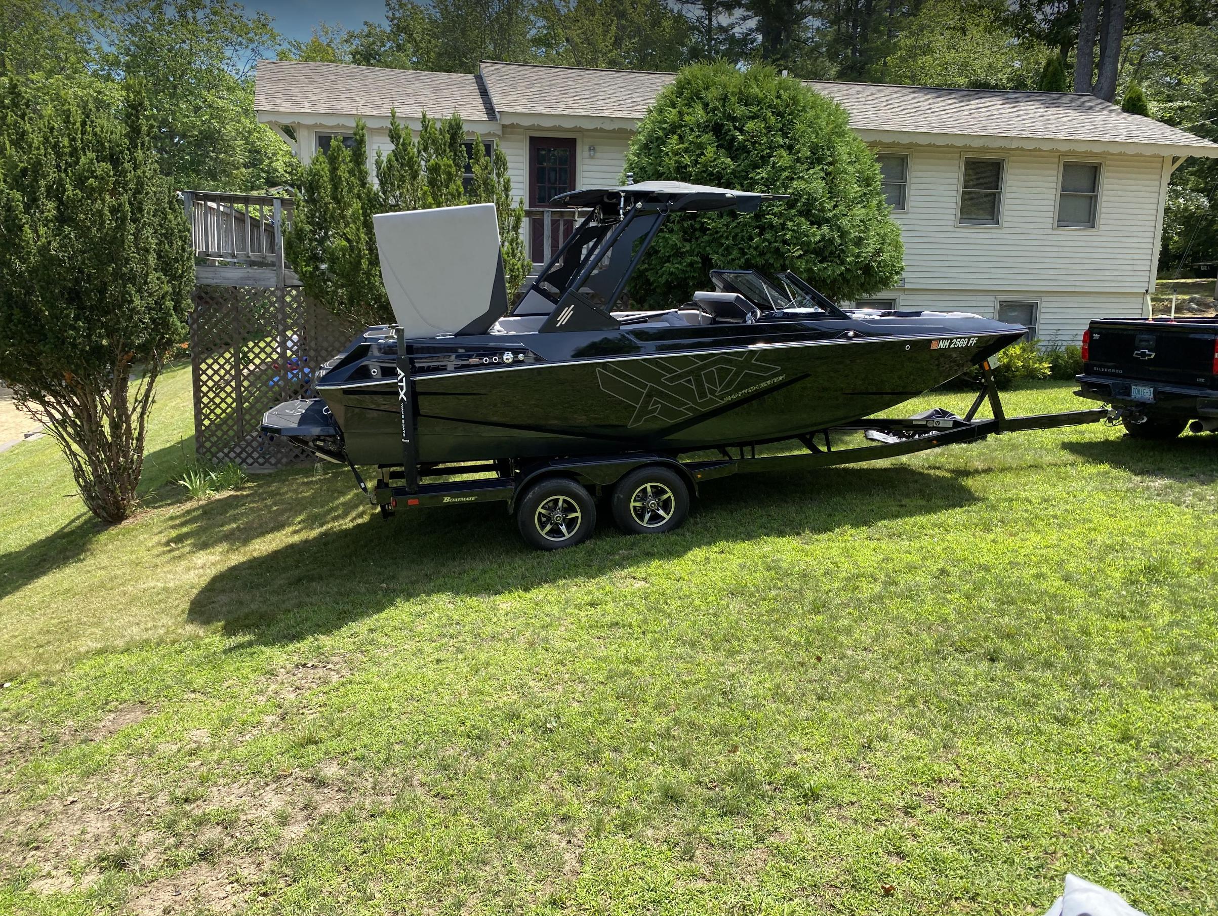 2020 ATX Surf Boats 22 Type-S Phantom Edition