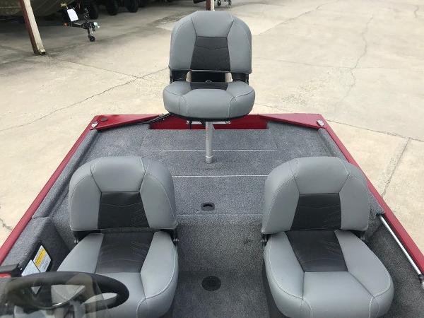 2022 Tracker Boats boat for sale, model of the boat is BASS TRACKER® Classic XL & Image # 5 of 13